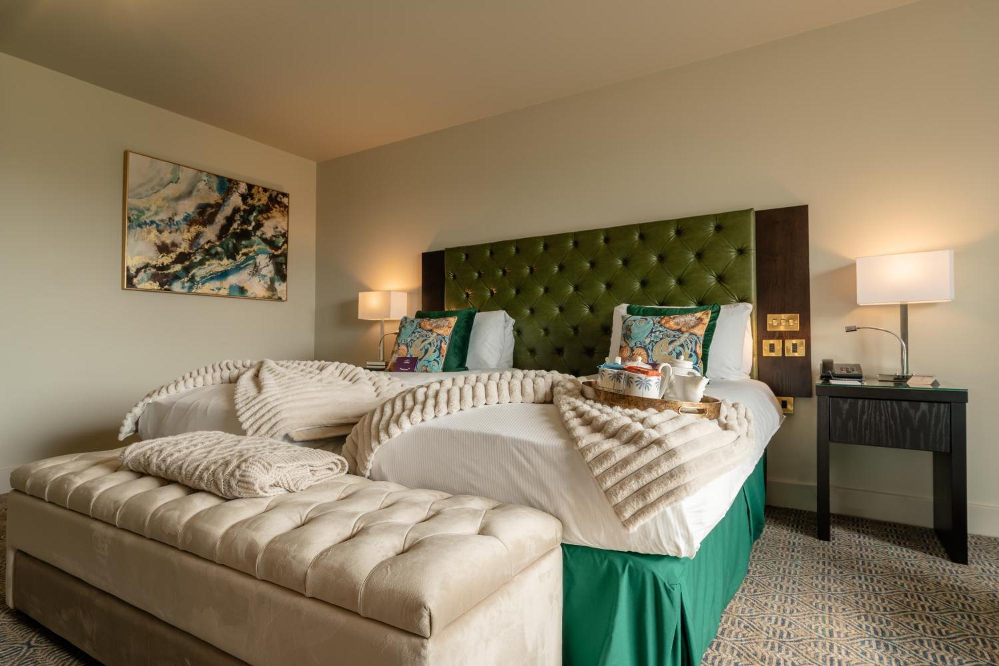 Classic Twin Room