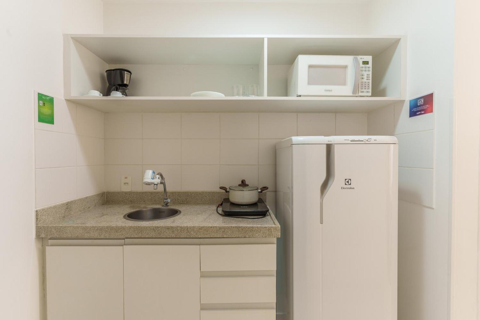 Quarto Duplo com Cozinha Compacta