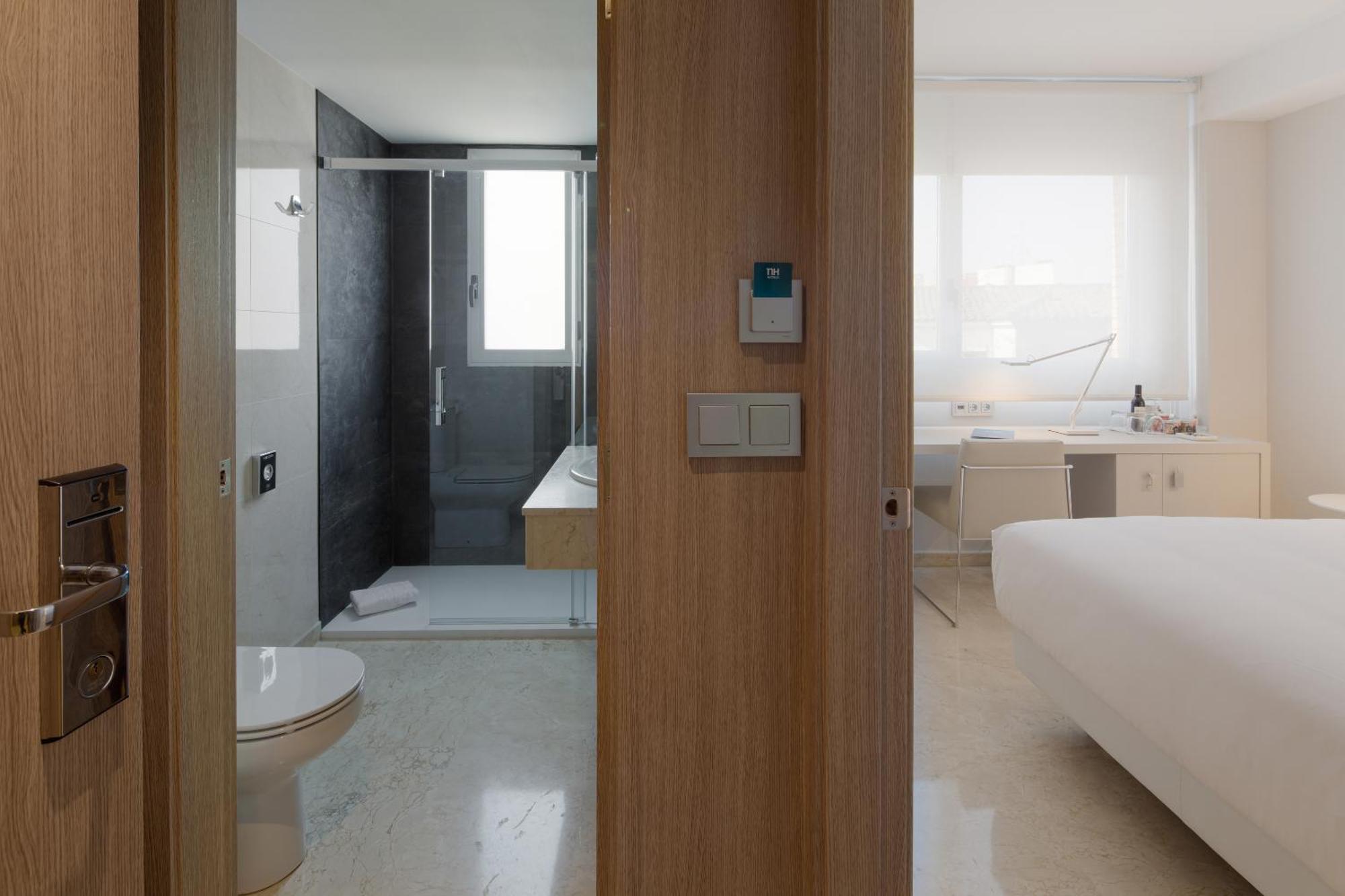 Standard Double Room,1697786757:JPEG
