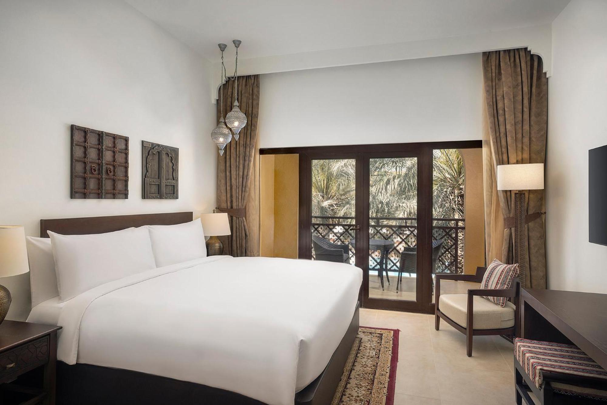 Deluxe King Room Resort view