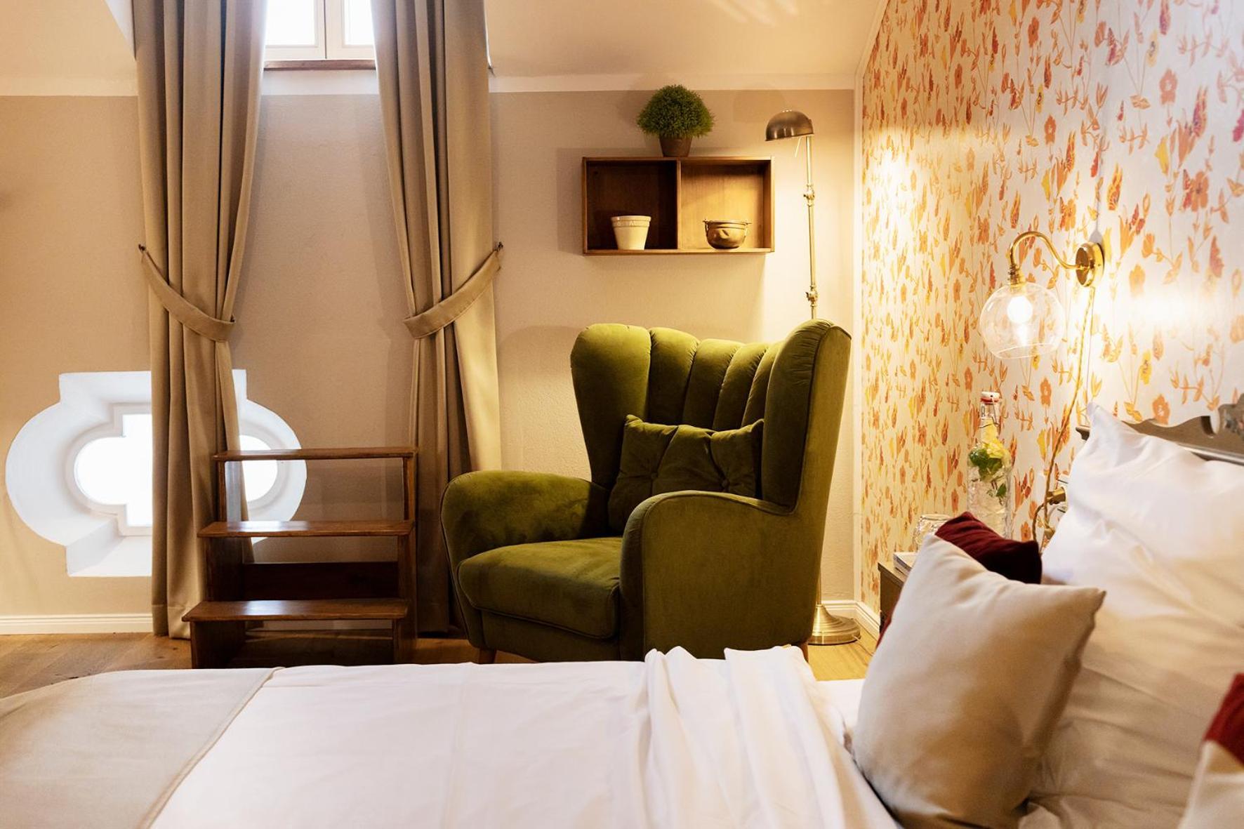 Classic Single Room