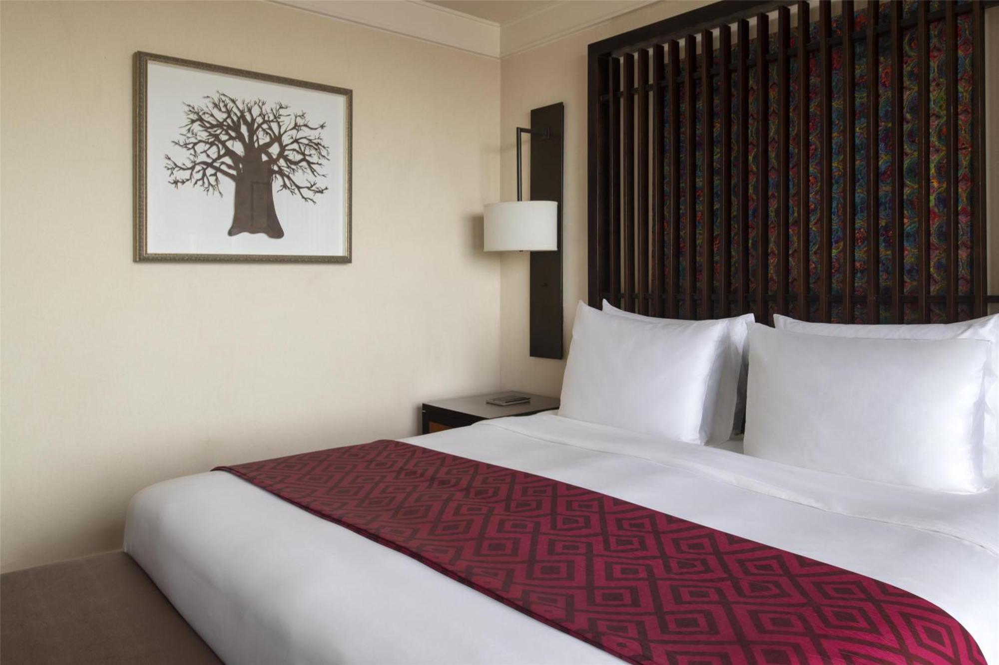 DELUXE ROOM, 1 King Bed