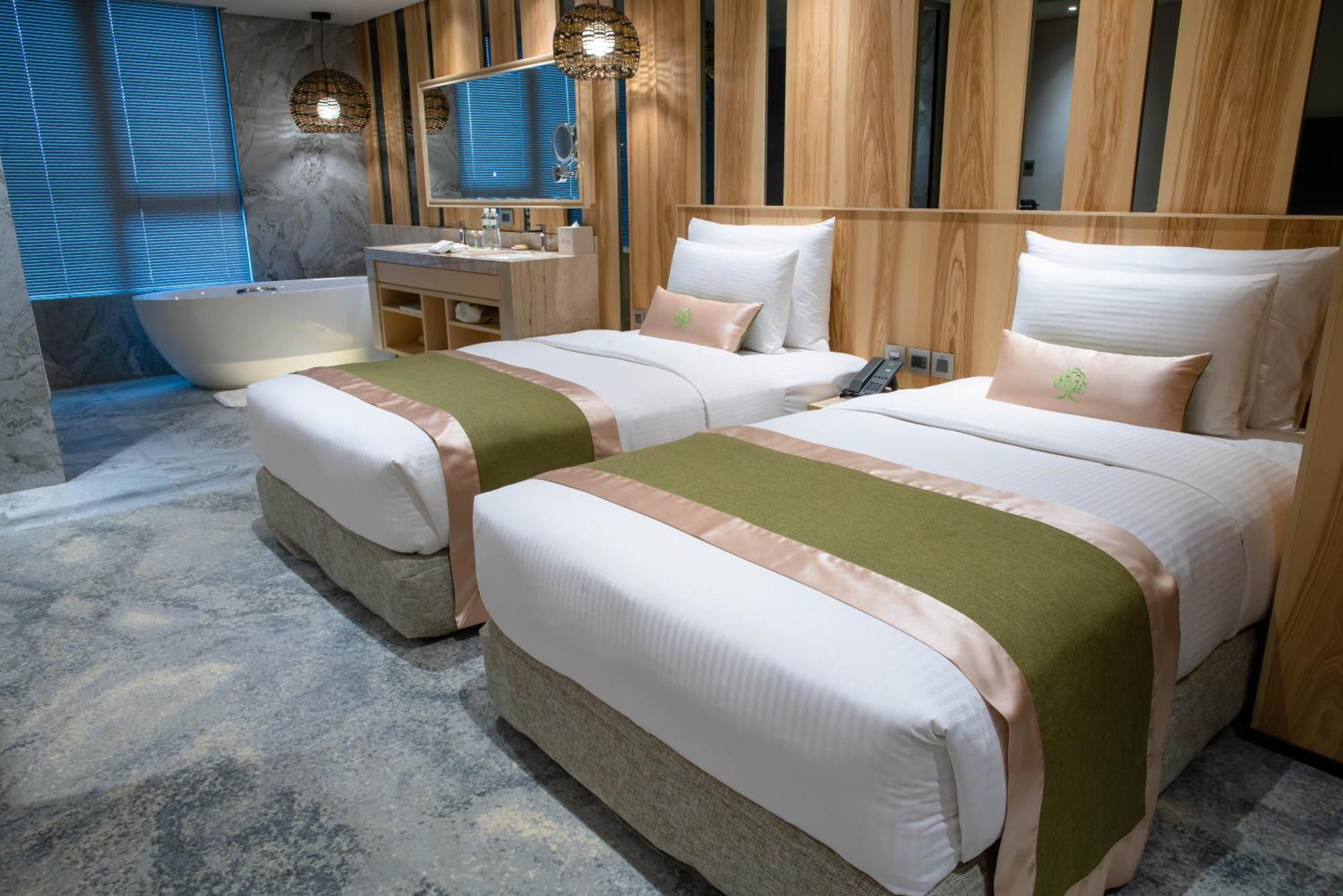 Deluxe Twin Room