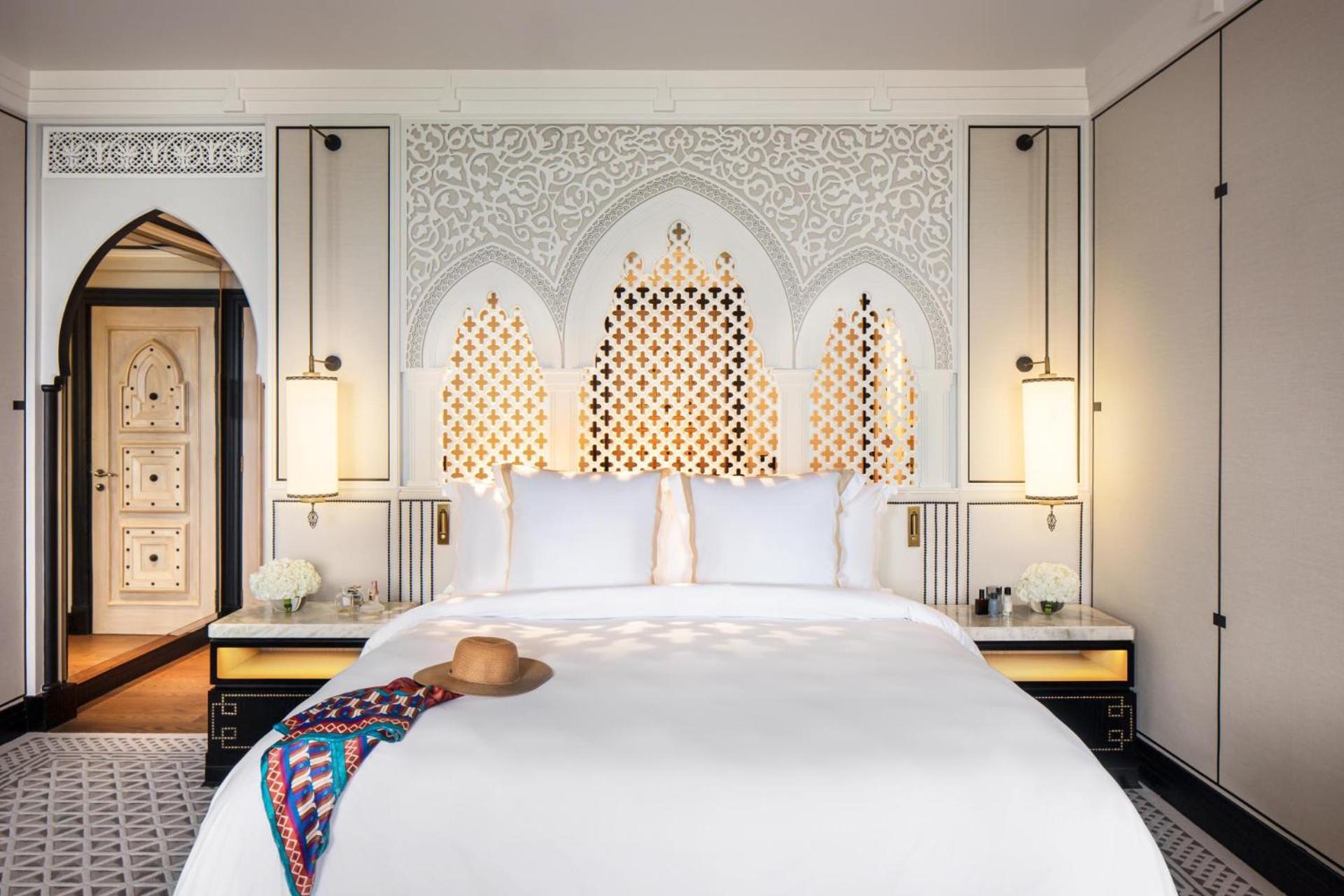 Deluxe Lagoon Room