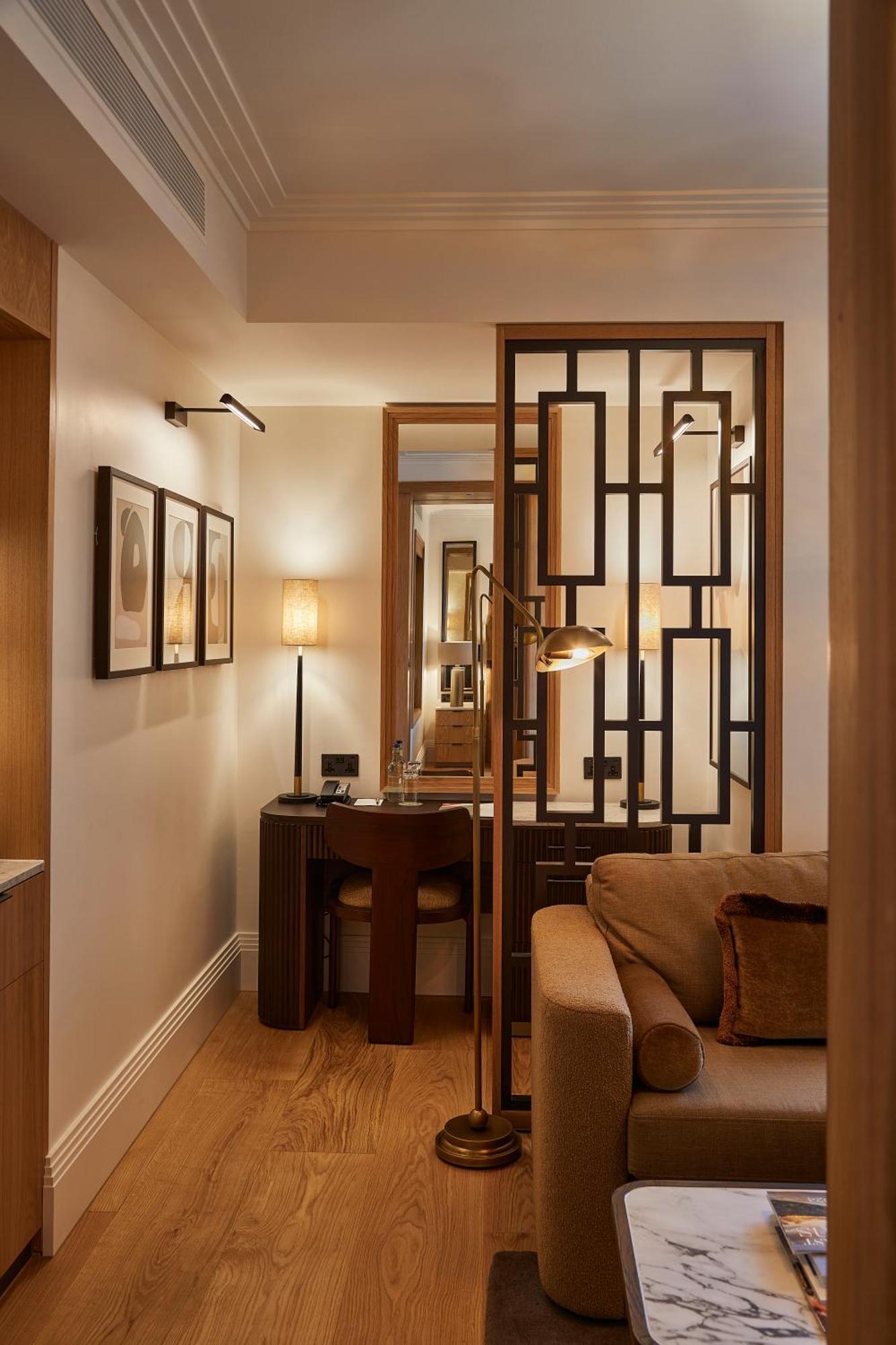 Luxe Suite with access to The Club at Cottonmill Spa