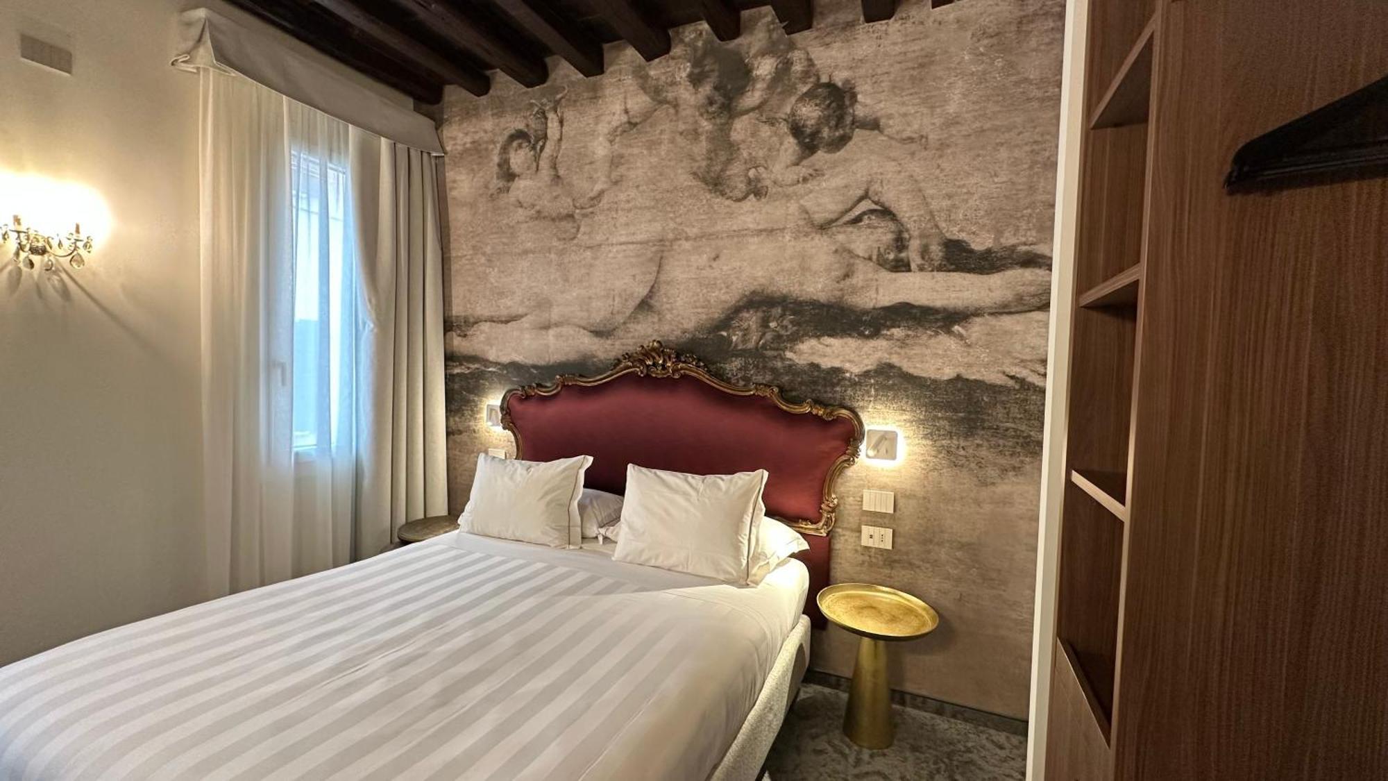 Superior Double Room,1677854582:JPEG