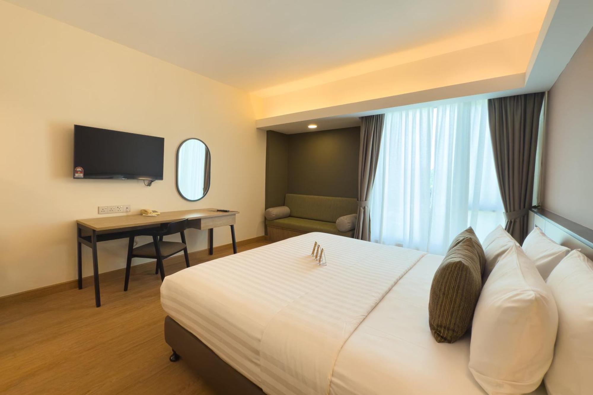 Deluxe King Room