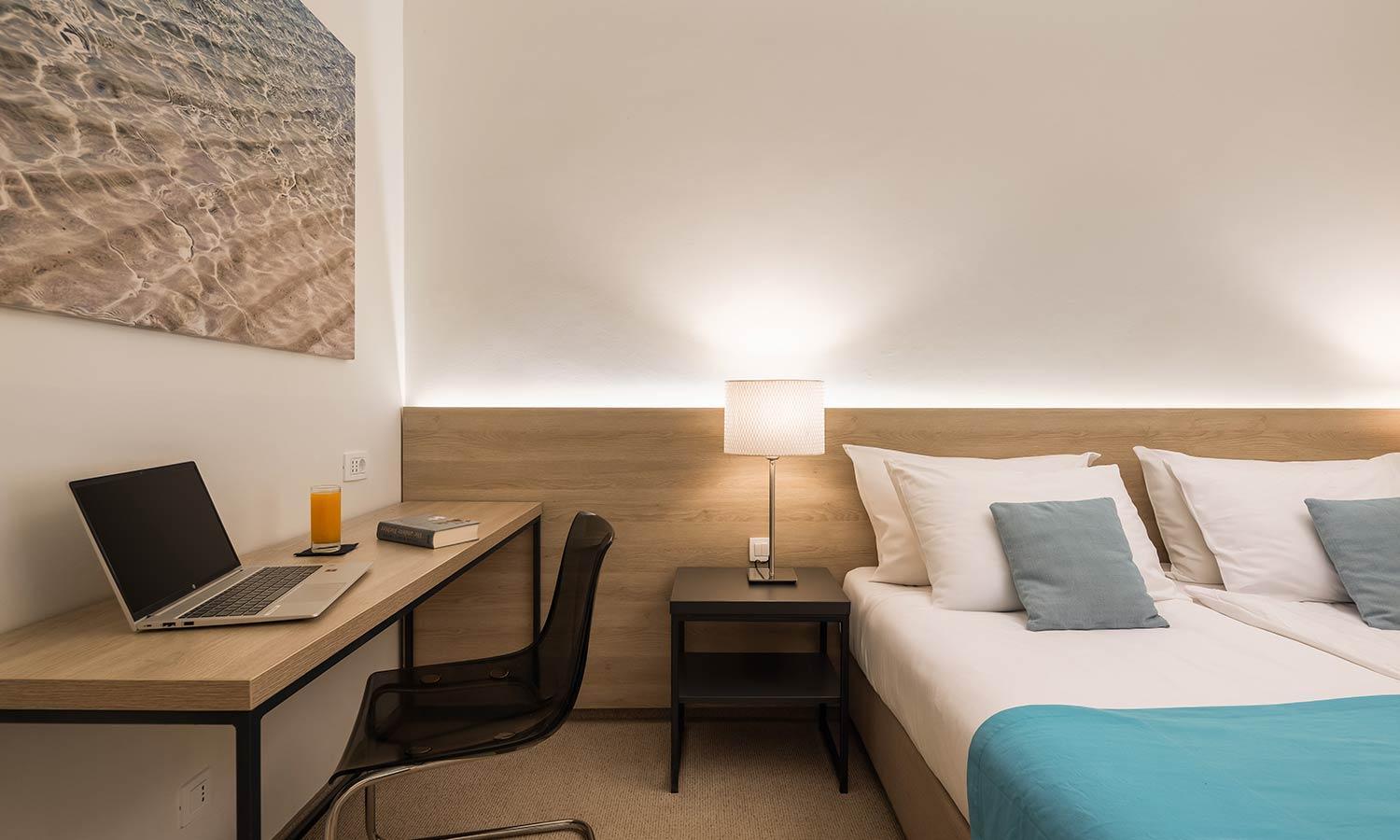 Superior Double Room with Balcony and Sea View