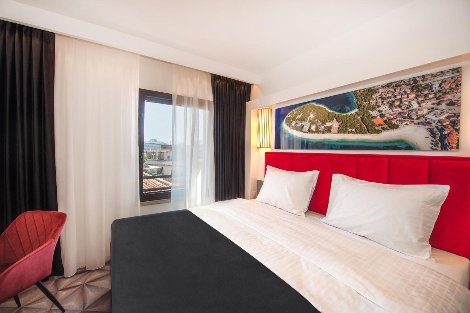Chambre Double Standard - Vue Partielle sur Mer