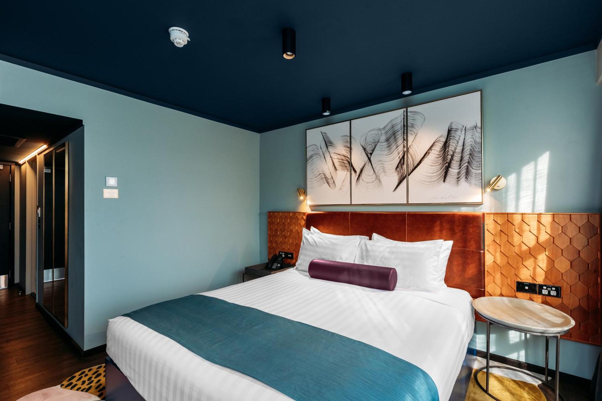 King Room Oasis