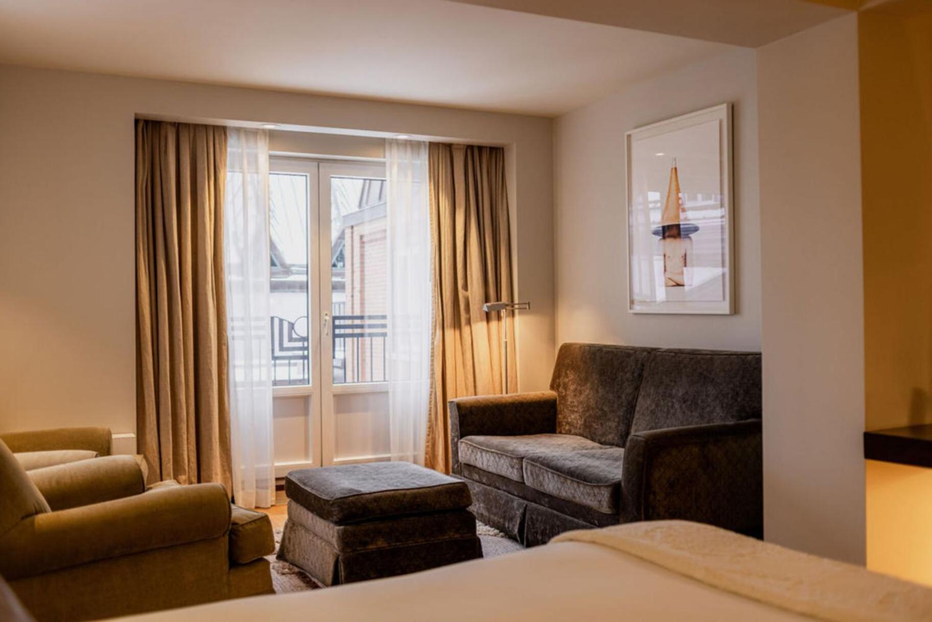 Luxury King Room
