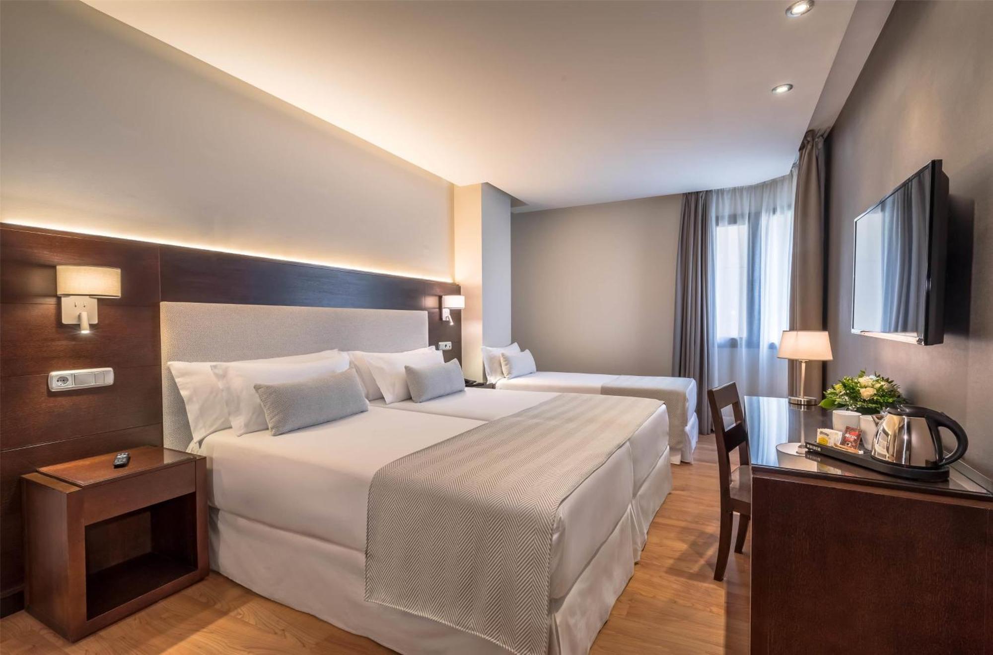 Triple Room,1690934122:JPEG