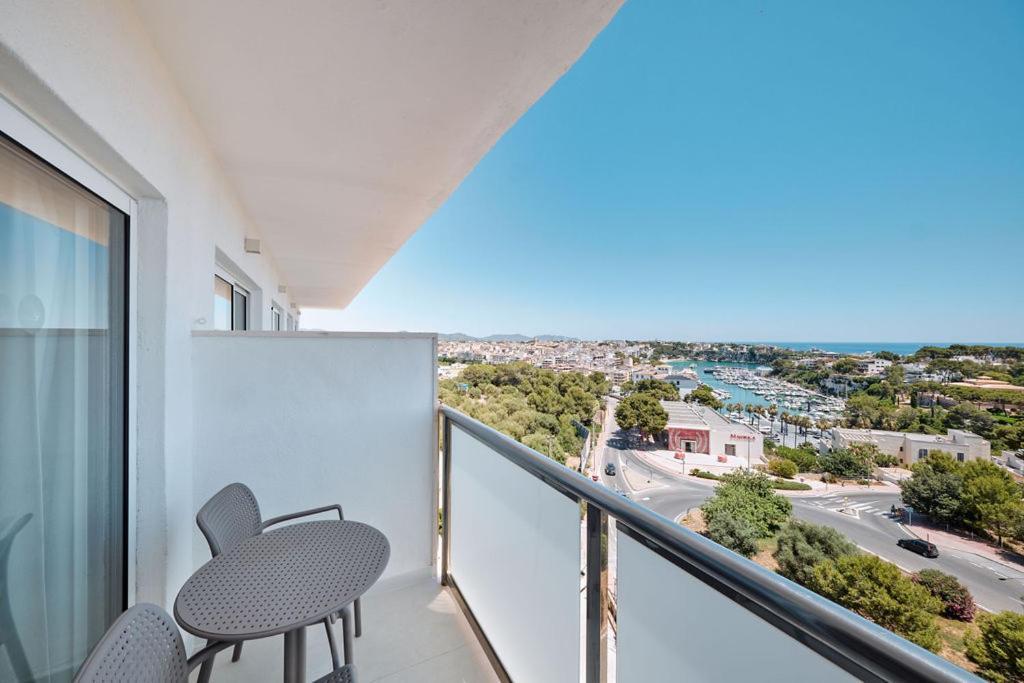 Habitación Doble con vistas al puerto