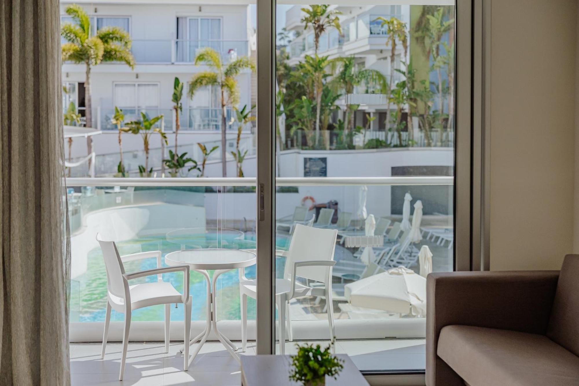 Double or Twin Room Pool View,1690951048:JPEG