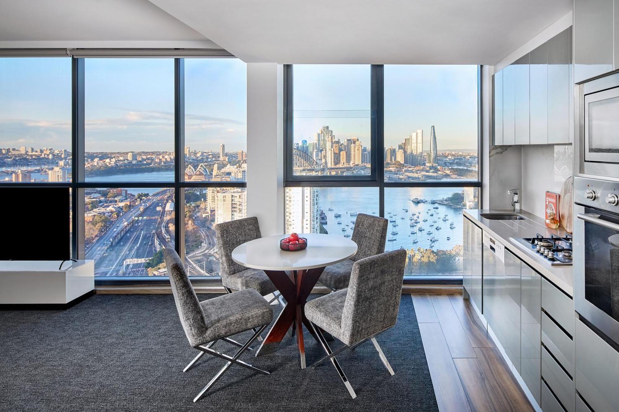 Two-Bedroom Corner Harbour View
