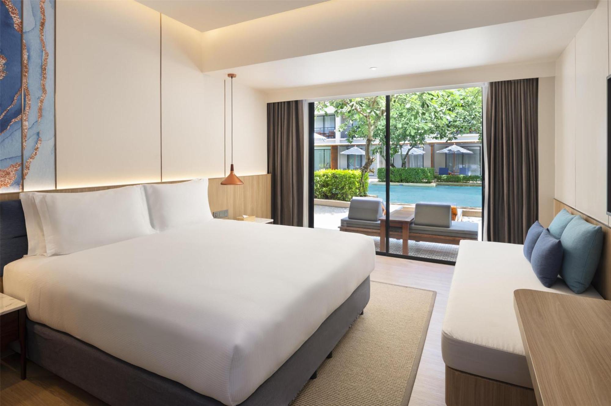 Premium King Room Poolside,1687452754:JPEG