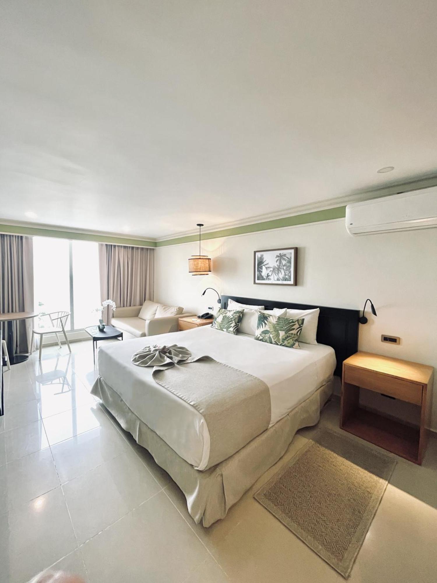 Habitación Superior Ejecutiva con vista al mar,1697816046:JPEG
