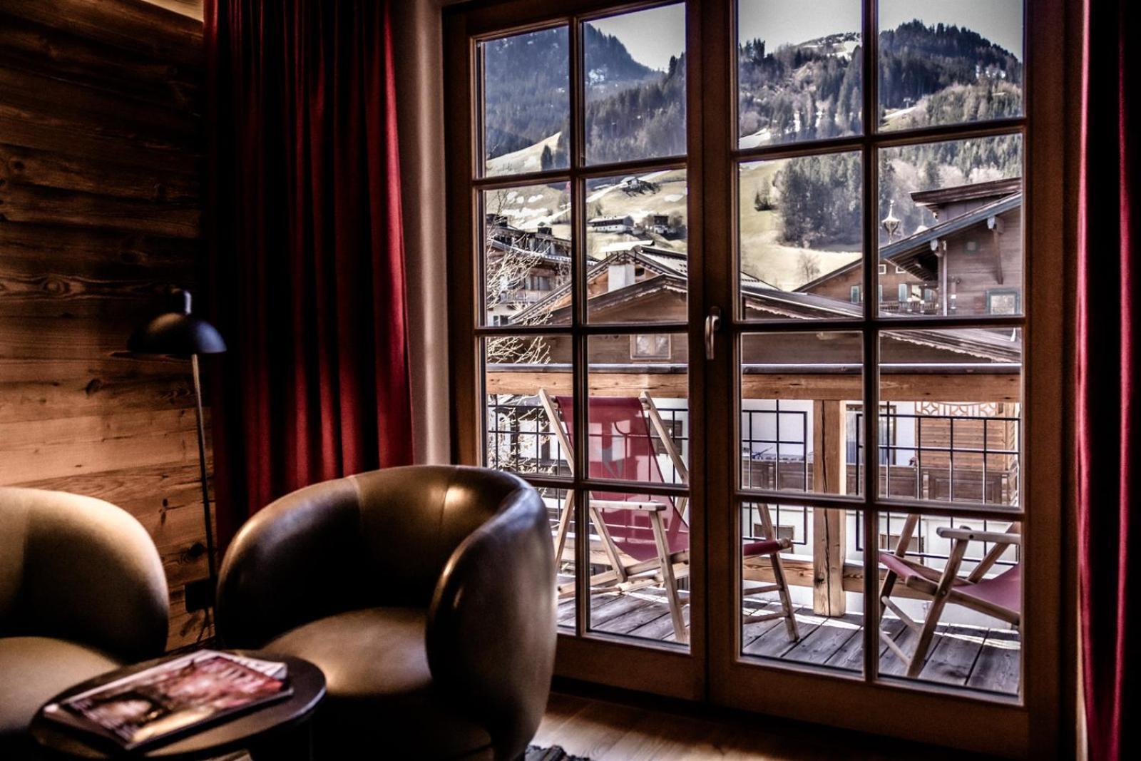 Comfort Twin Room with Mountain View