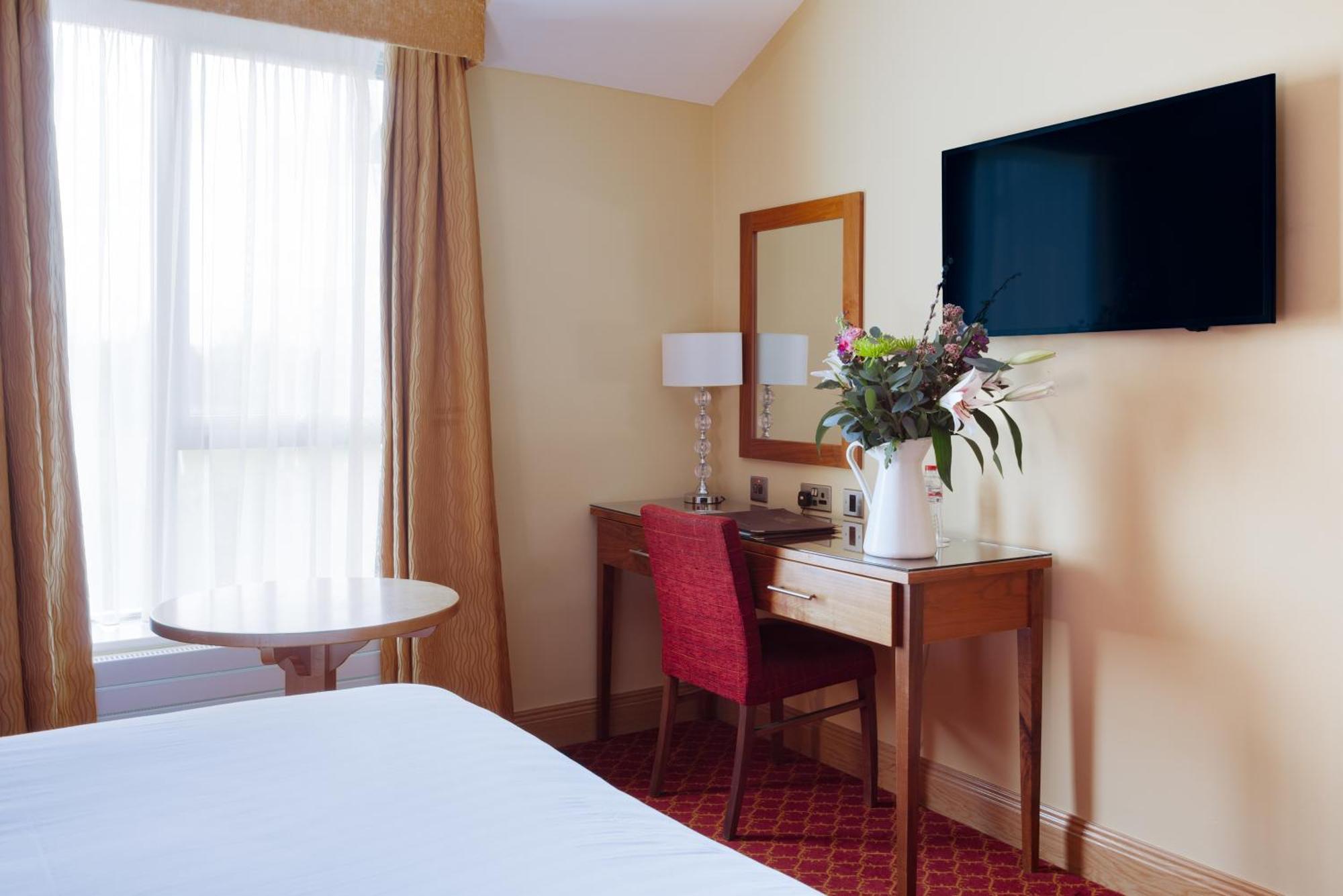 Triple Room,1697850513:JPEG
