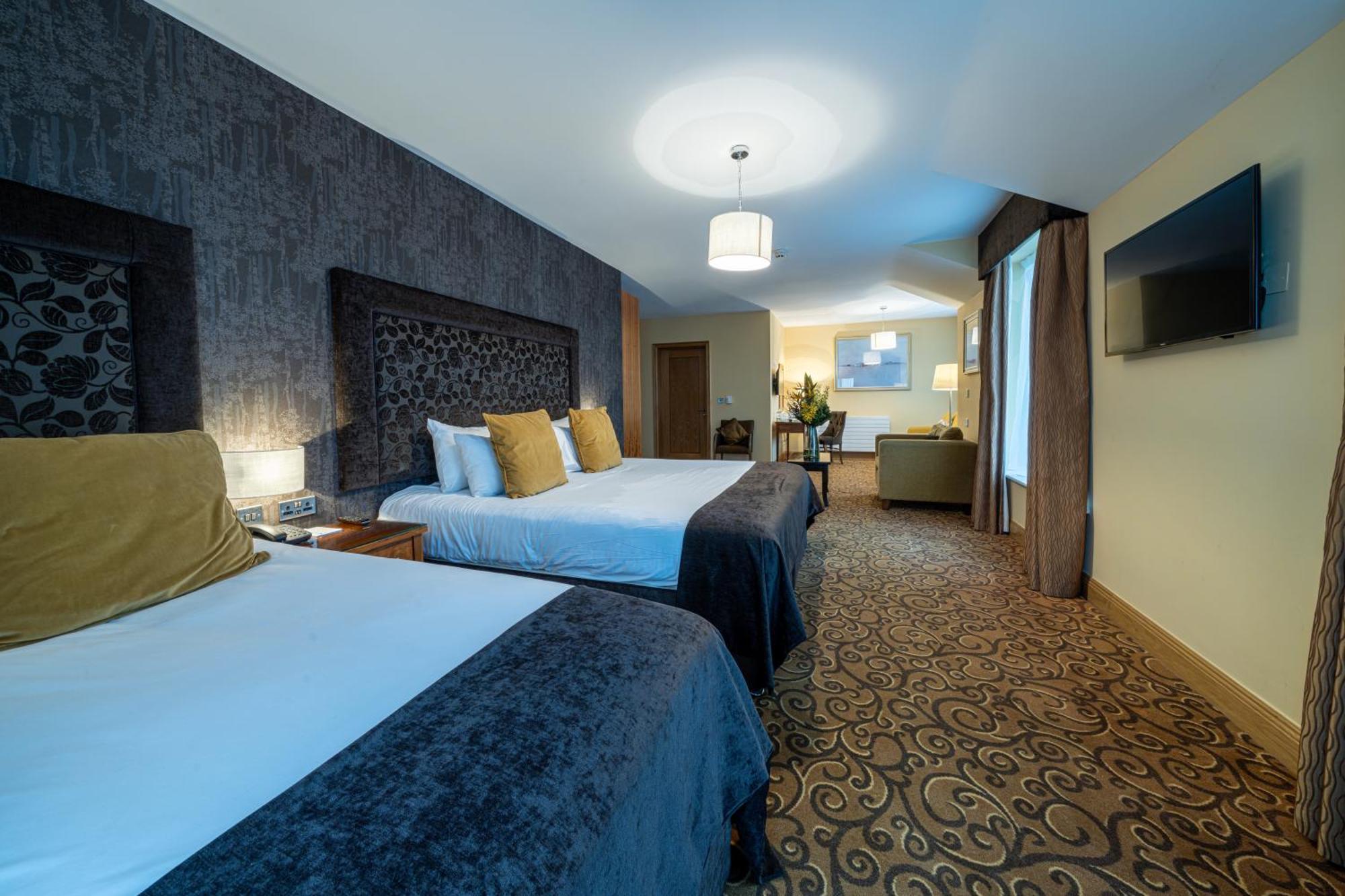 Executive Triple Room,1697850512:JPEG