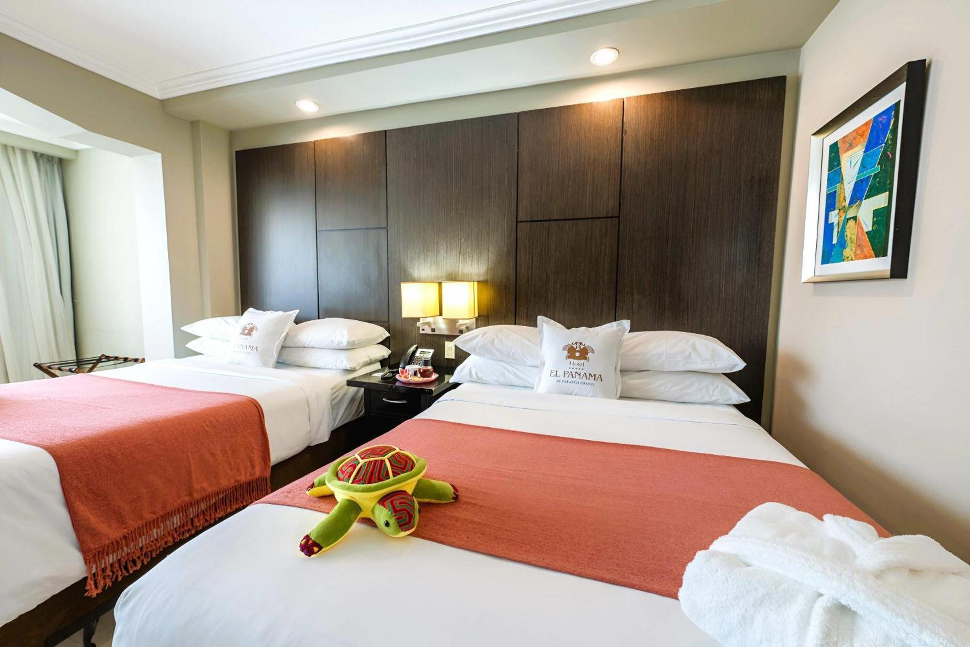 2 Double Beds Superior Room City View