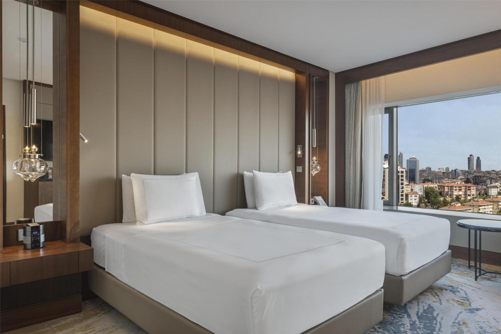 Quarto Deluxe com 2 Camas de Solteiro e Vista do Parque
