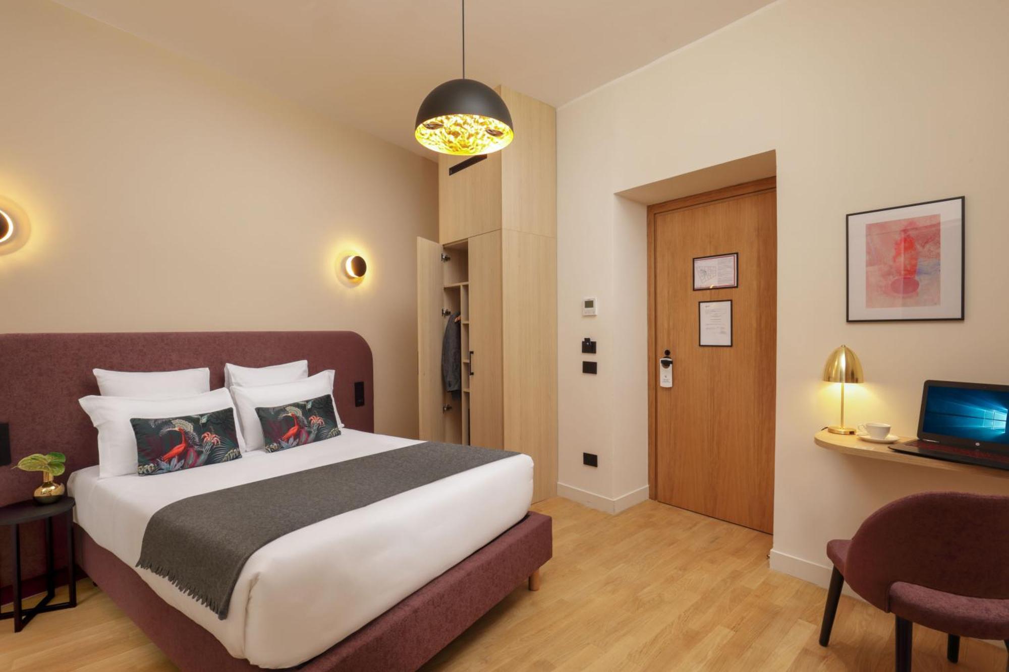 Classic Single Room