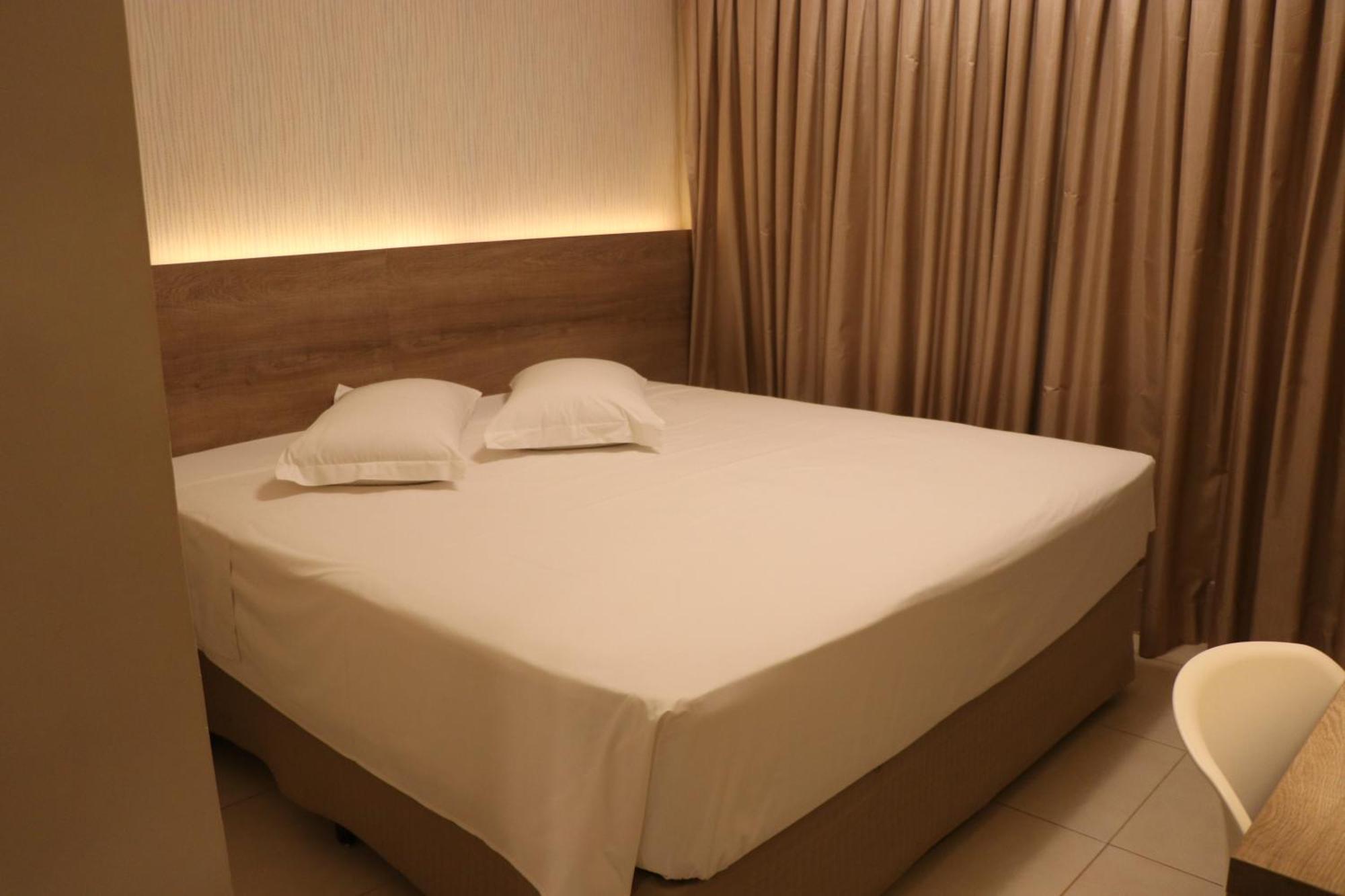 Quarto Deluxe com Cama de Casal