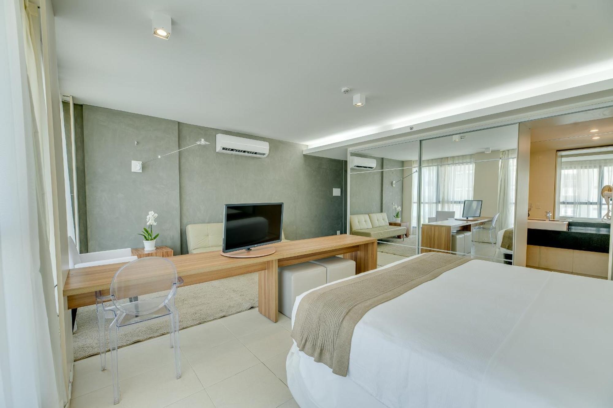 Premium Suite with Partial Sea View