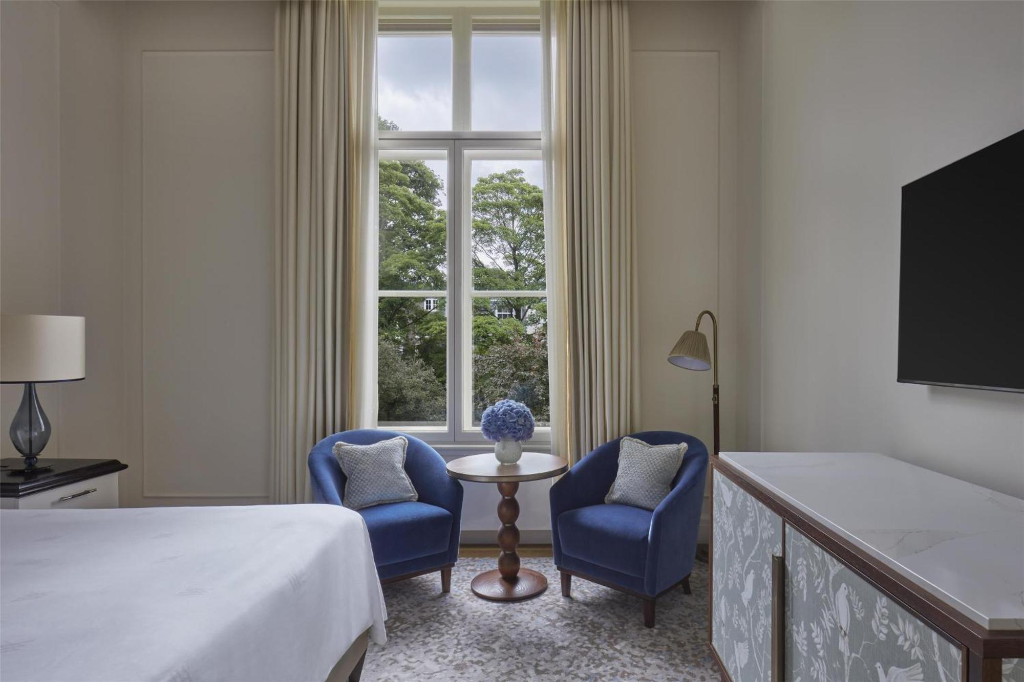 Grand Premier King Room