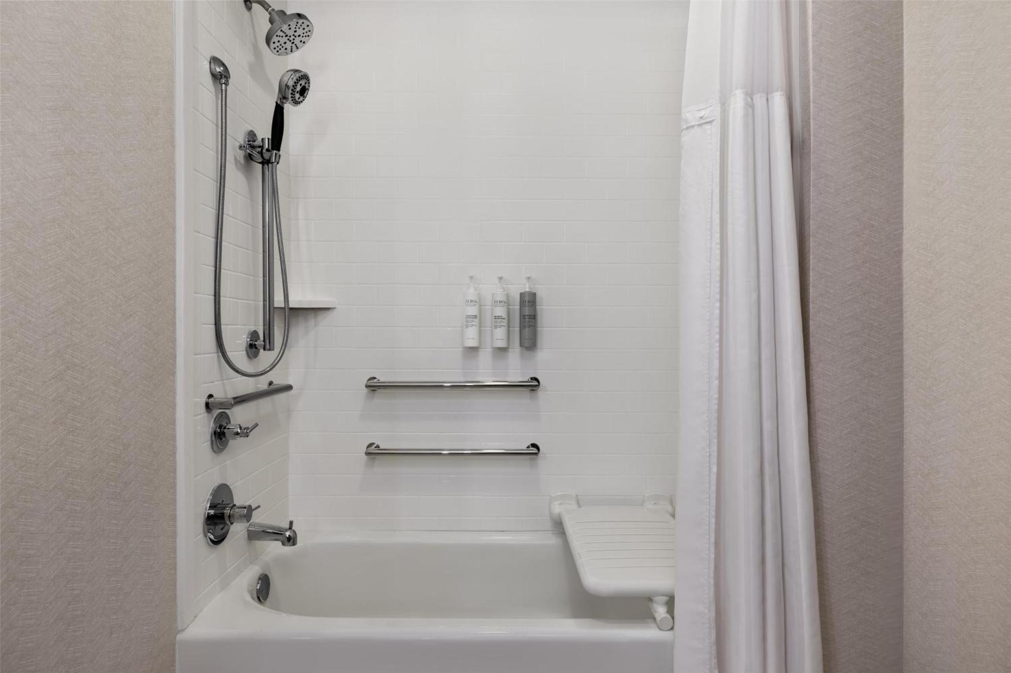 King Room Tub Mobility Hearing Access