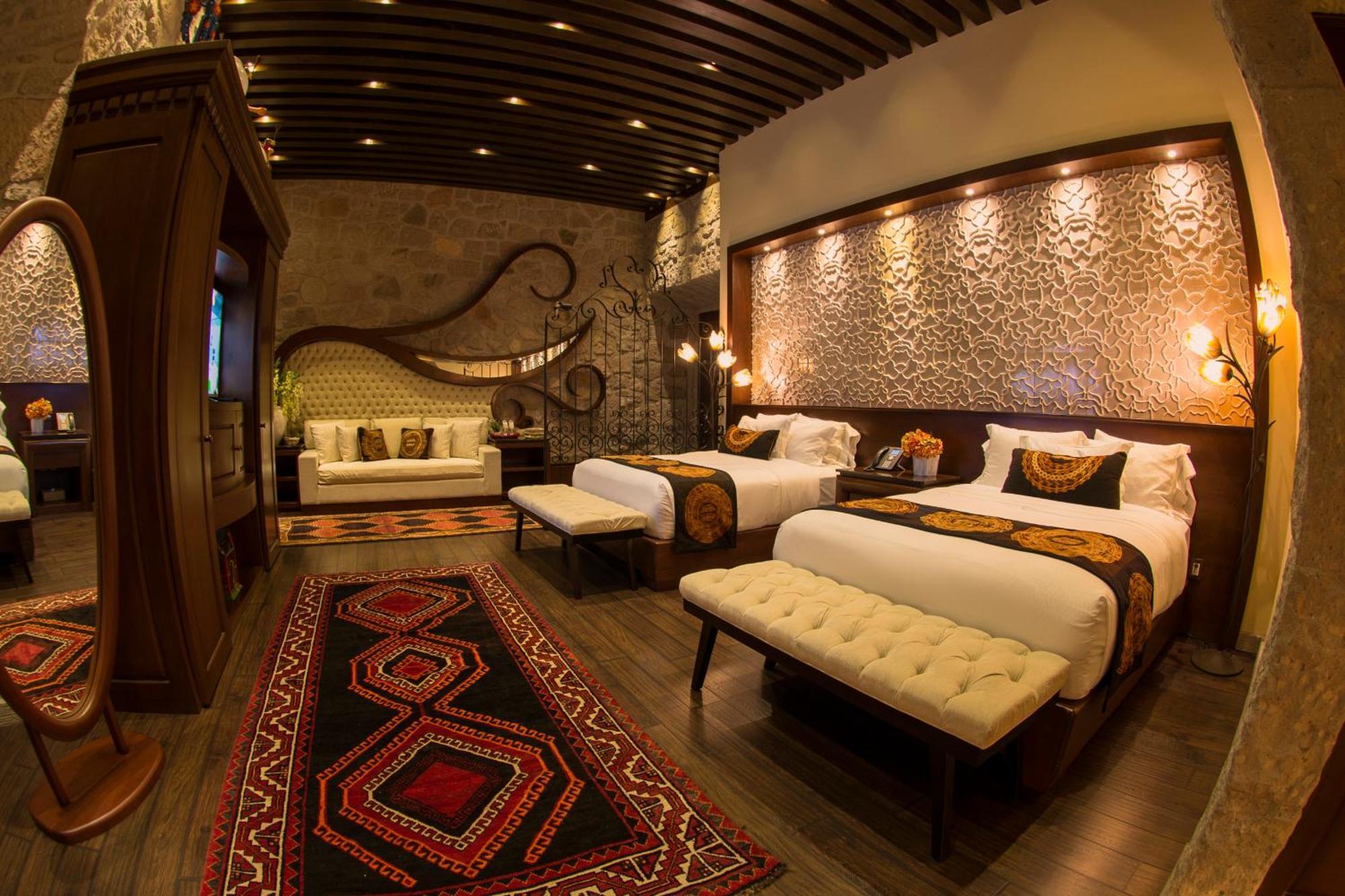 Large Twin Room