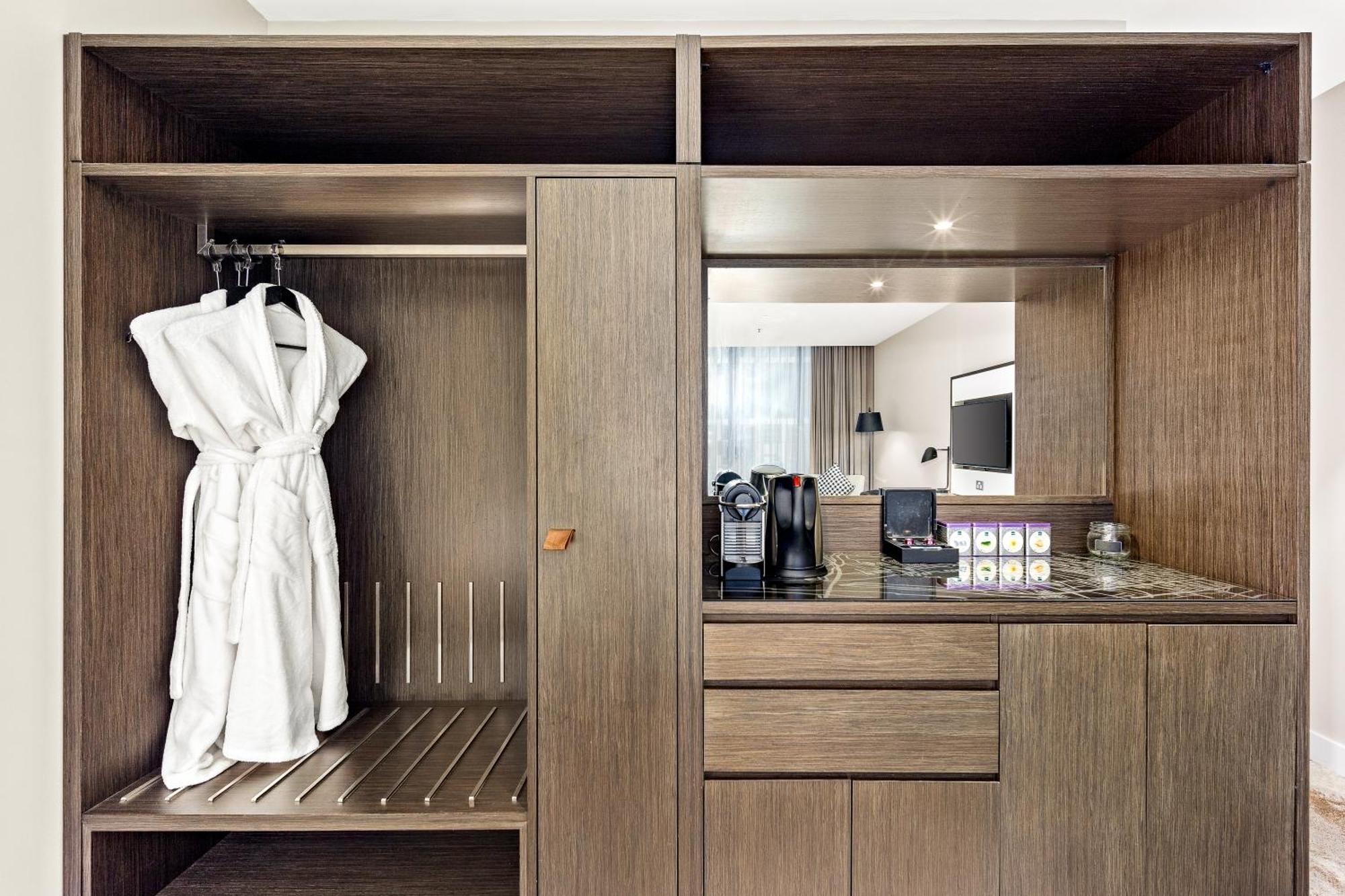 2 Bedroom Balcony - Dual Key