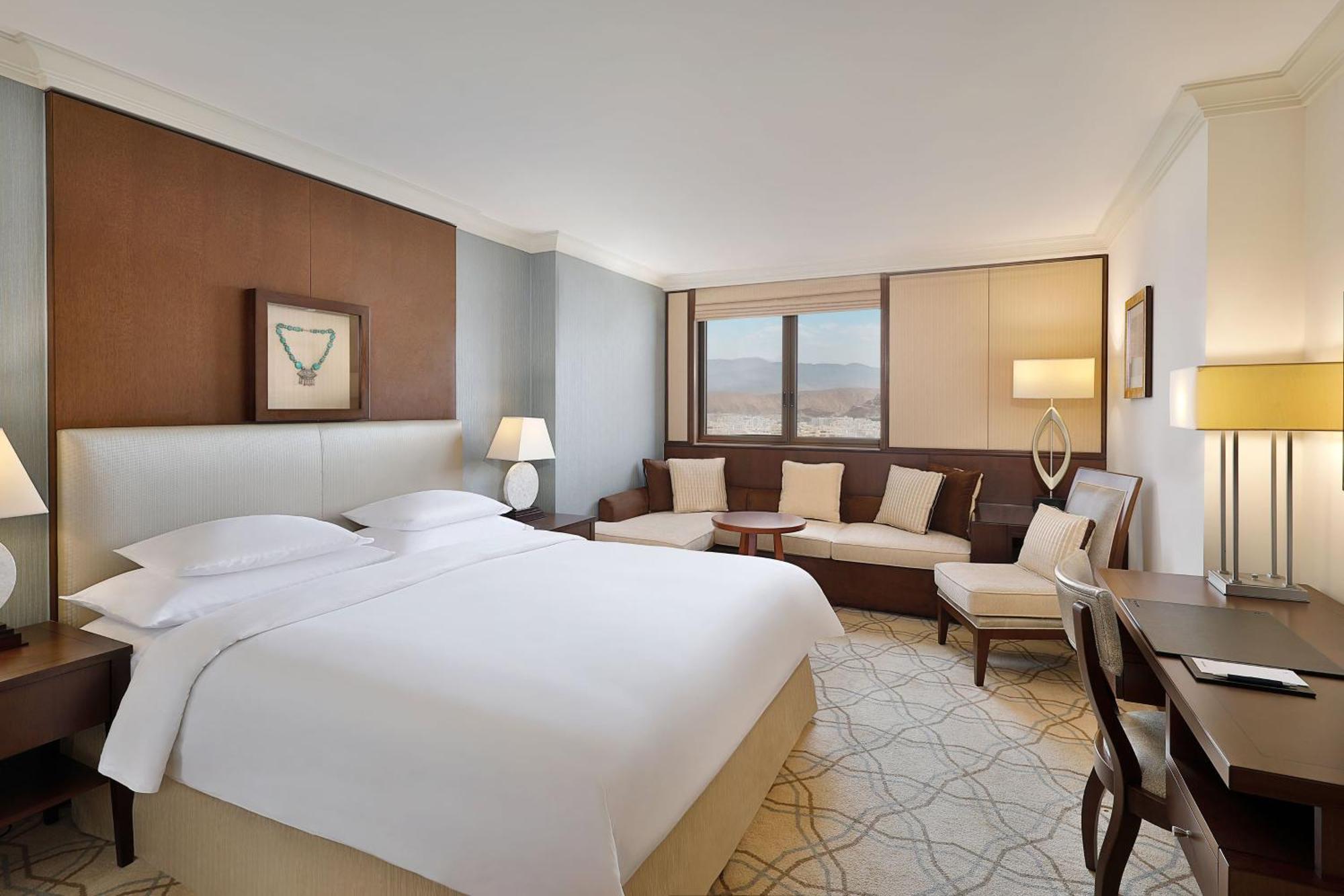Deluxe Room 1 King Bed