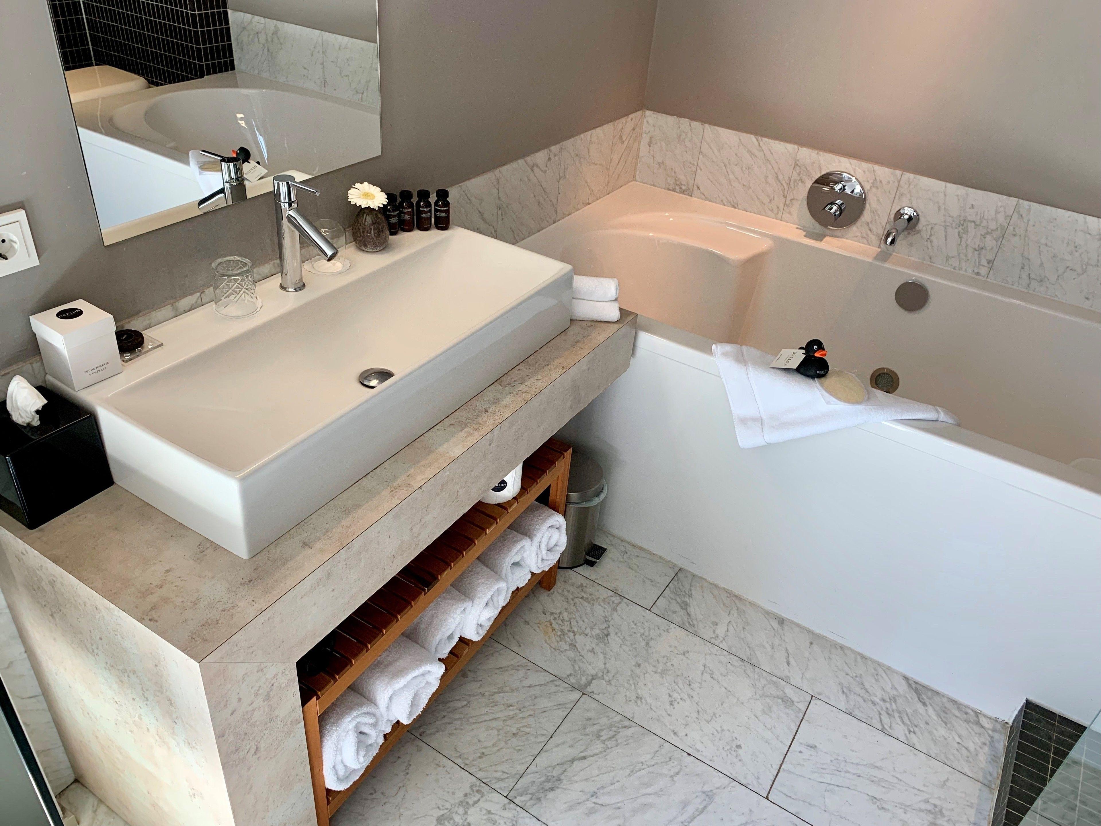 Suite Terrace,1765571723:JPEG