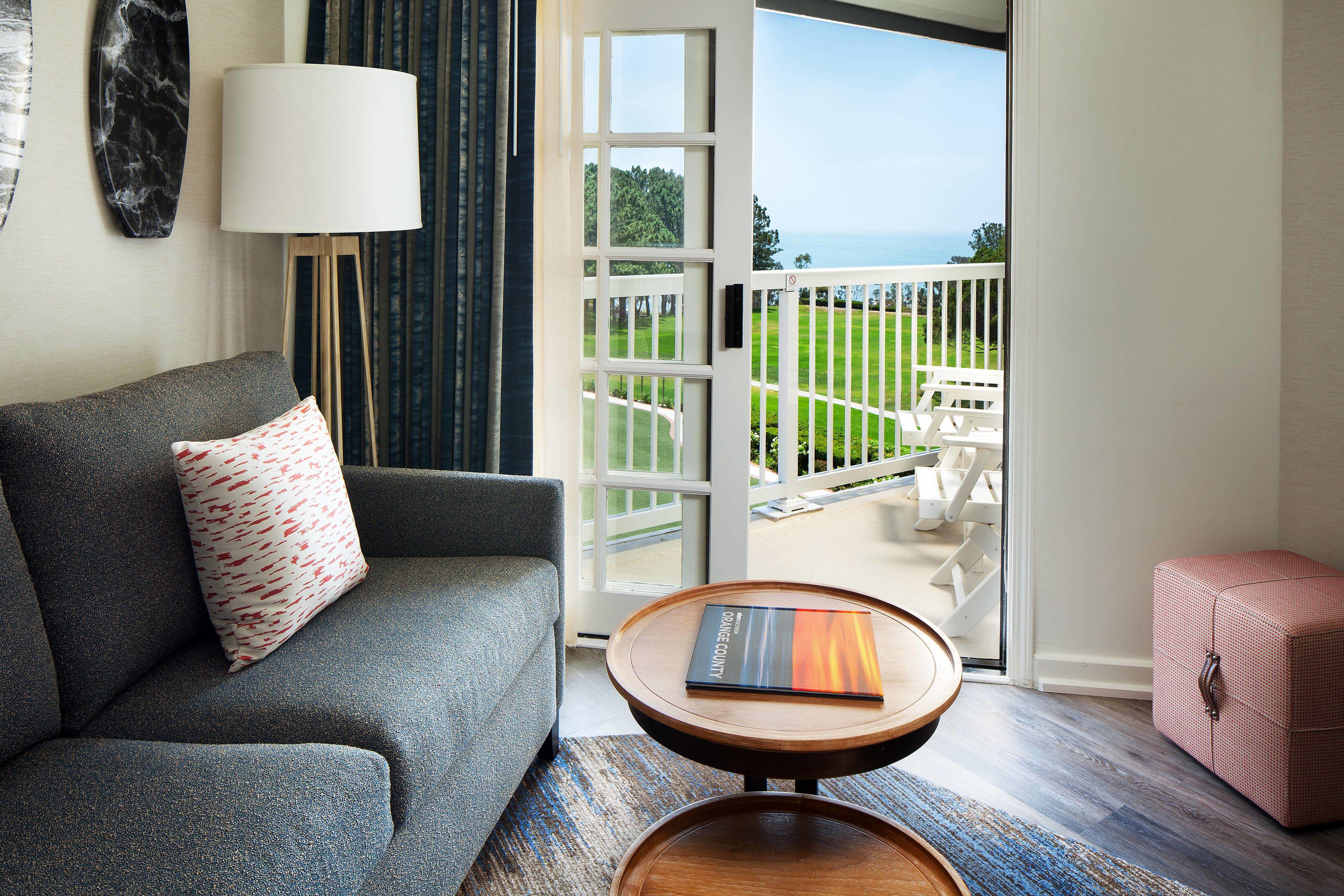 King Room with Roll-In Shower and Ocean View - Mobility Accessible
