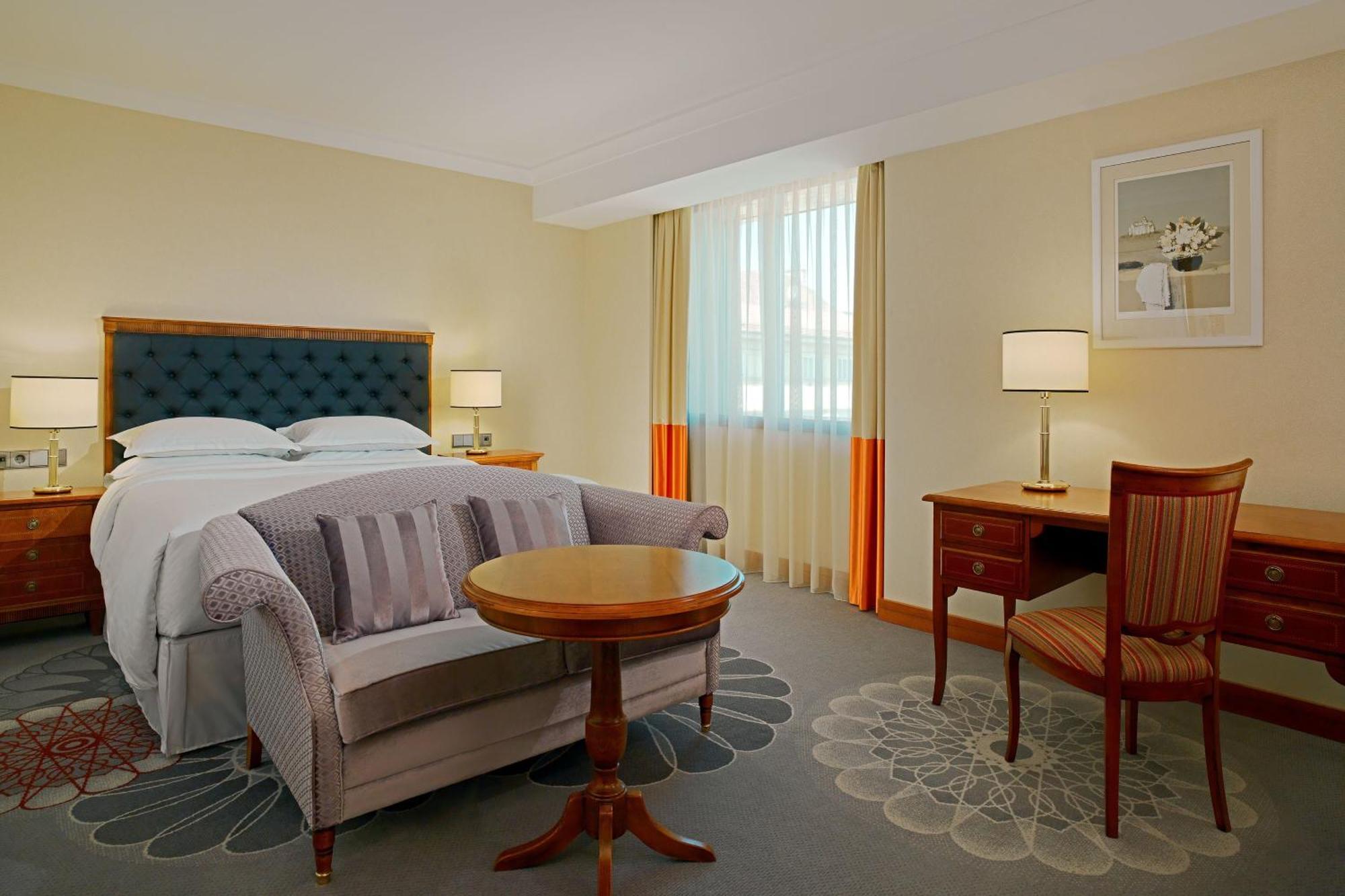 Executive King Guest room 1 King