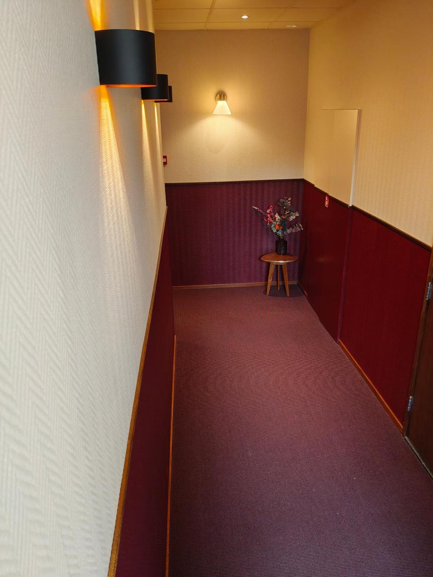Standard Room Street Level,1706772410:JPEG