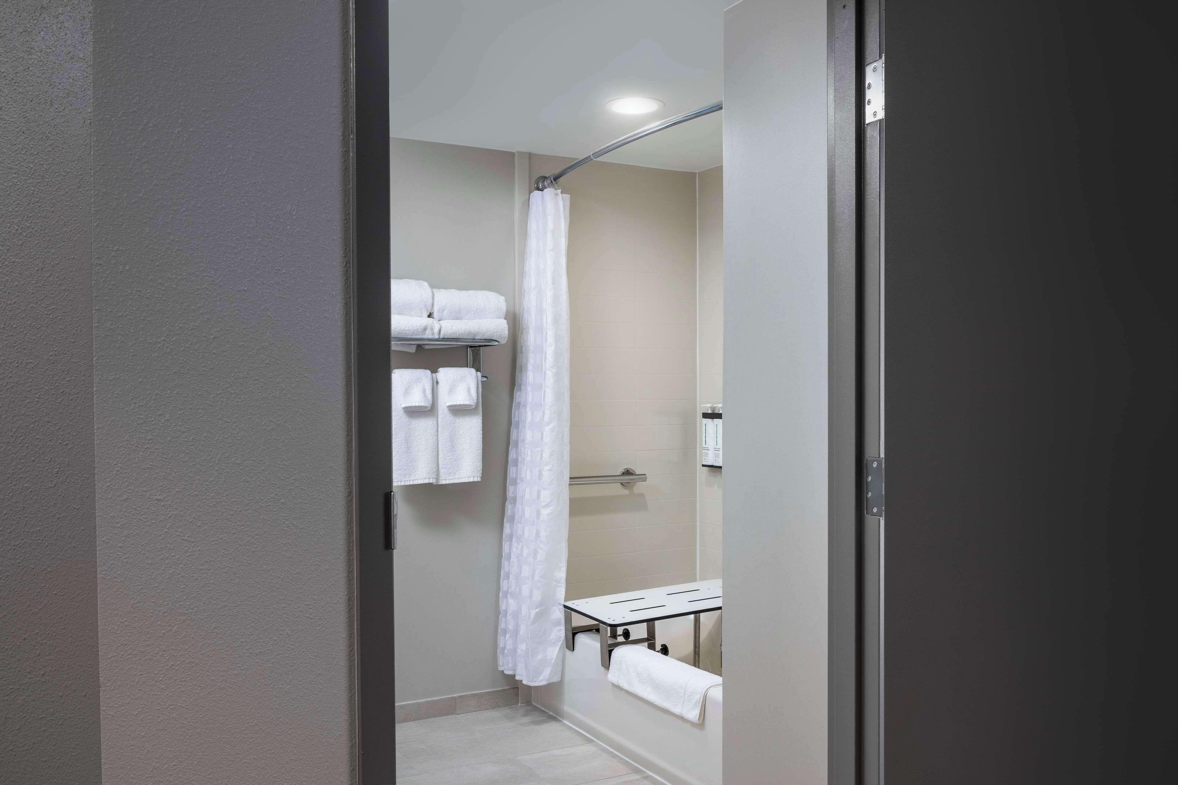 Double Room Two Double Beds Accessible Tub Disability Access