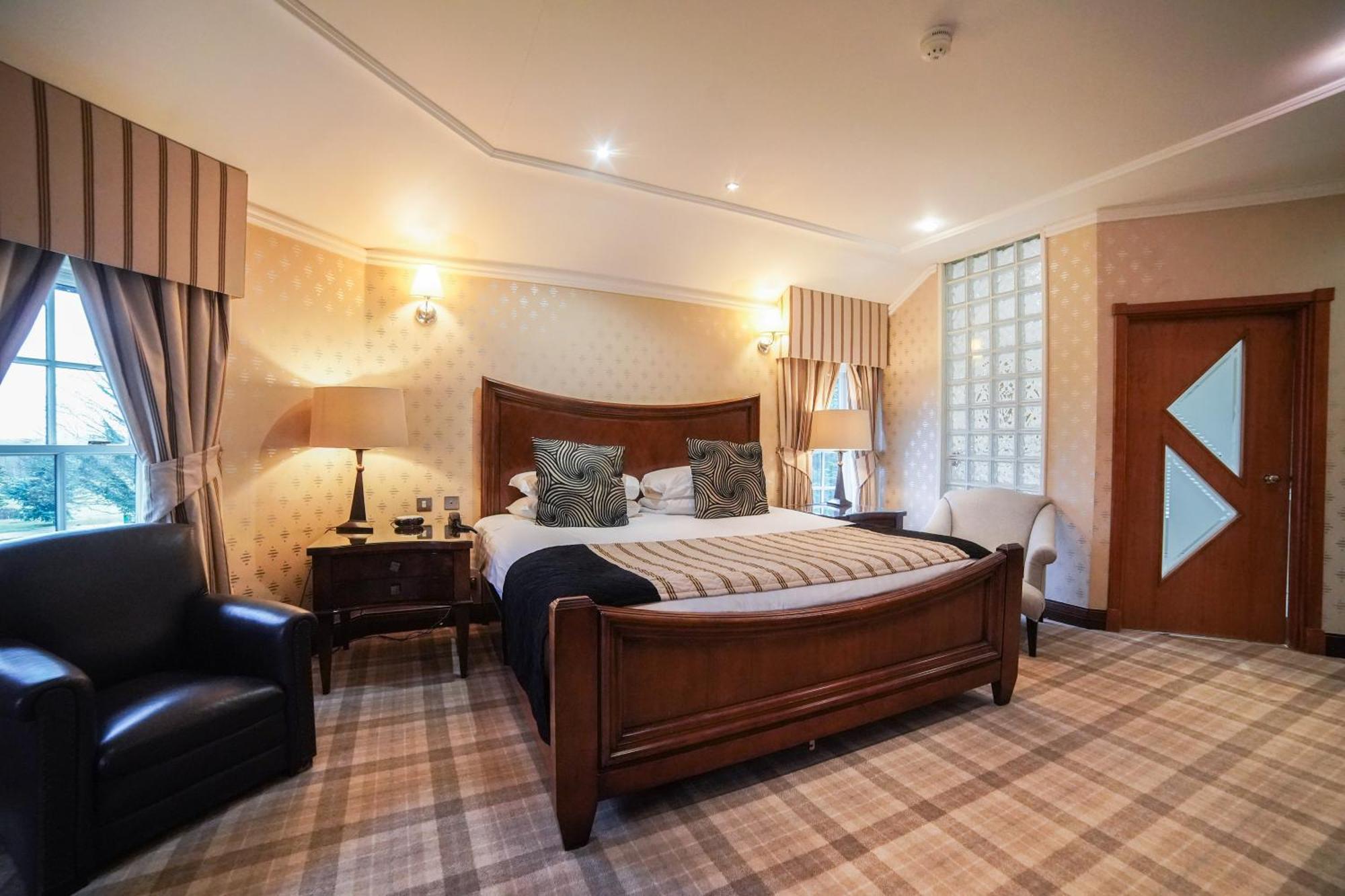 Premier Room