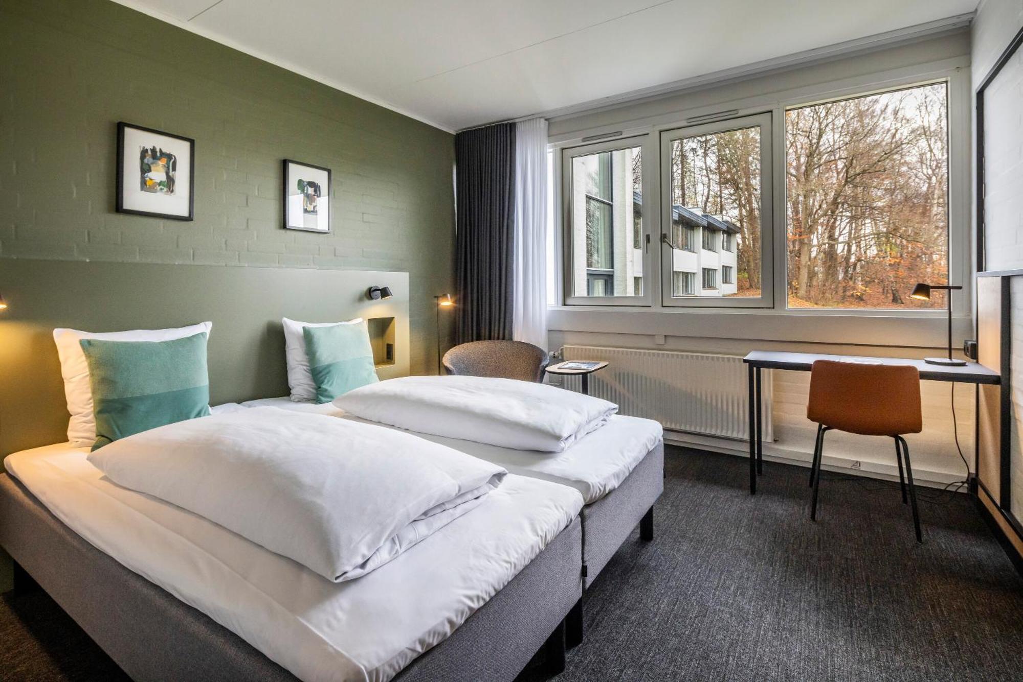 Double Room,1571268791:JPEG