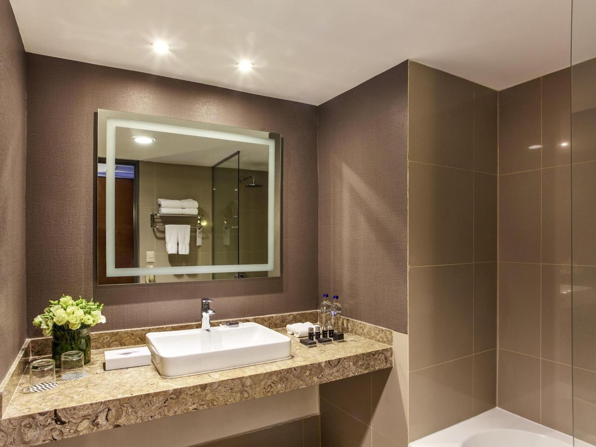 Deluxe Queen Room with Two Queen Beds