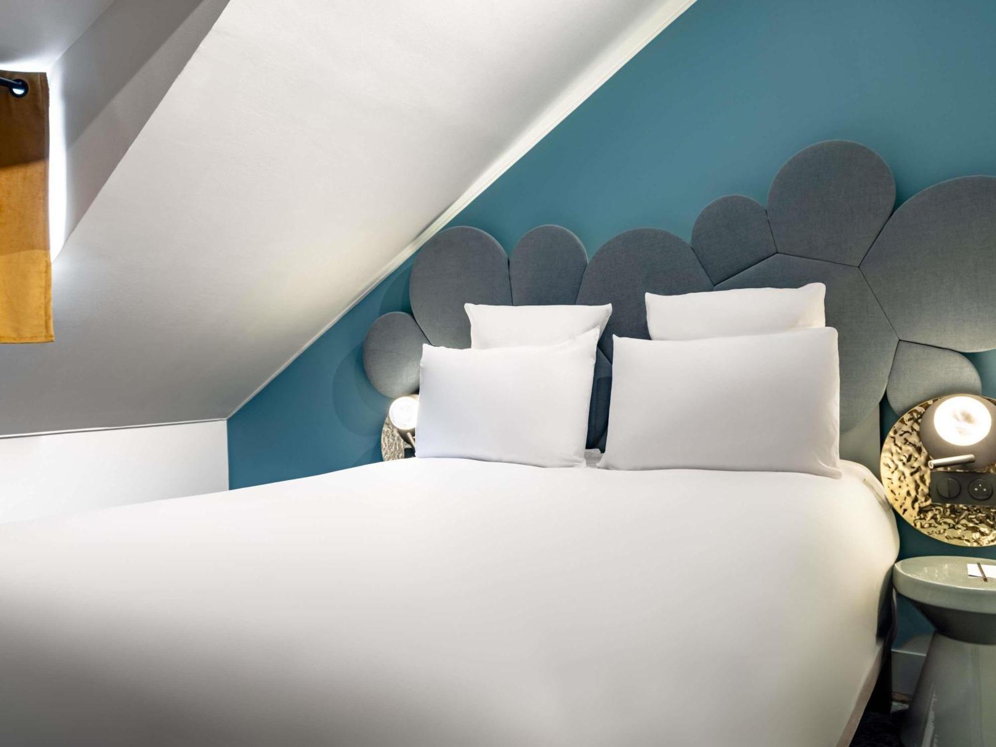 Classic Attic Room Double Bed