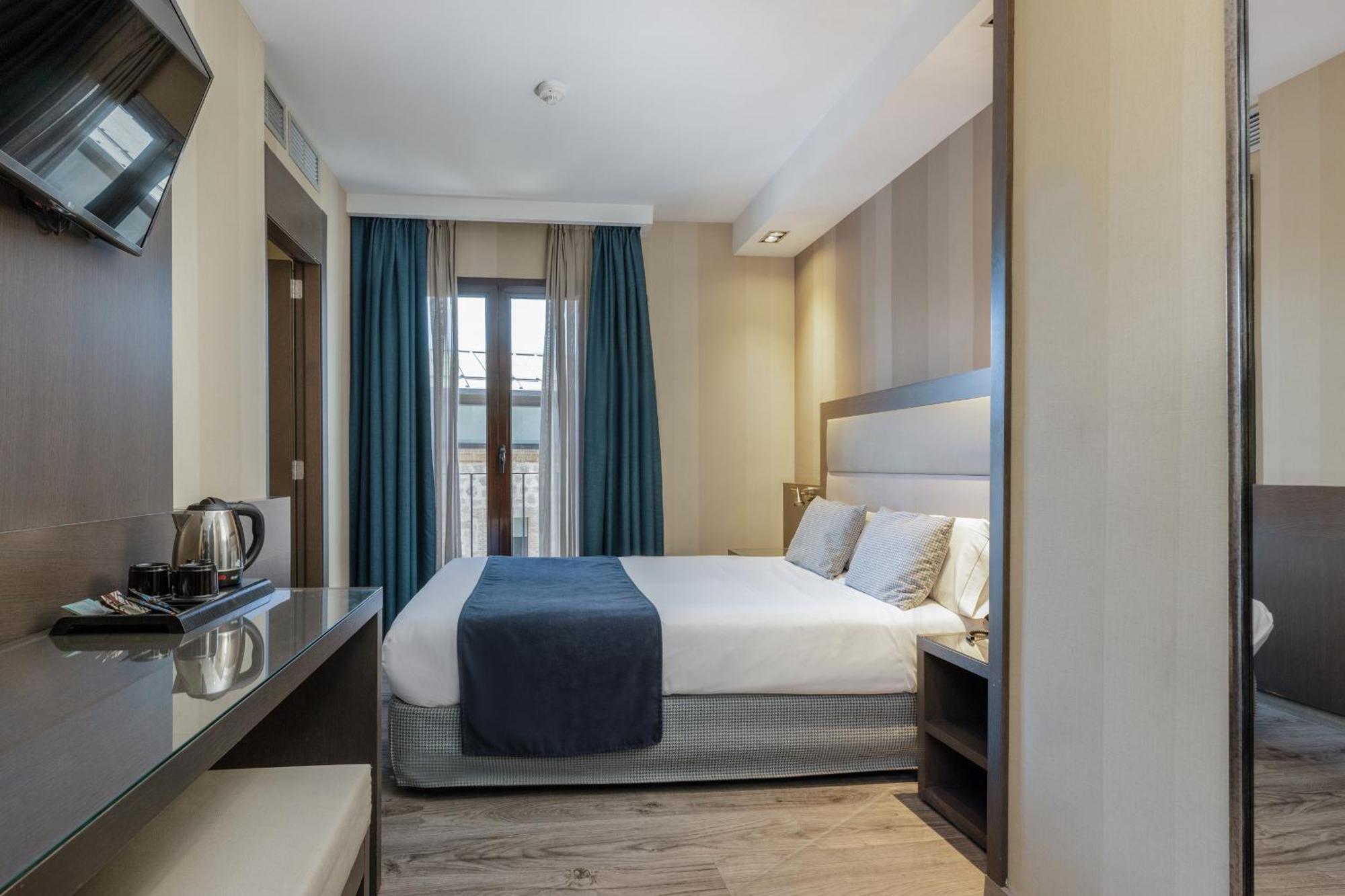 Double or Twin Room,1716984668:JPEG