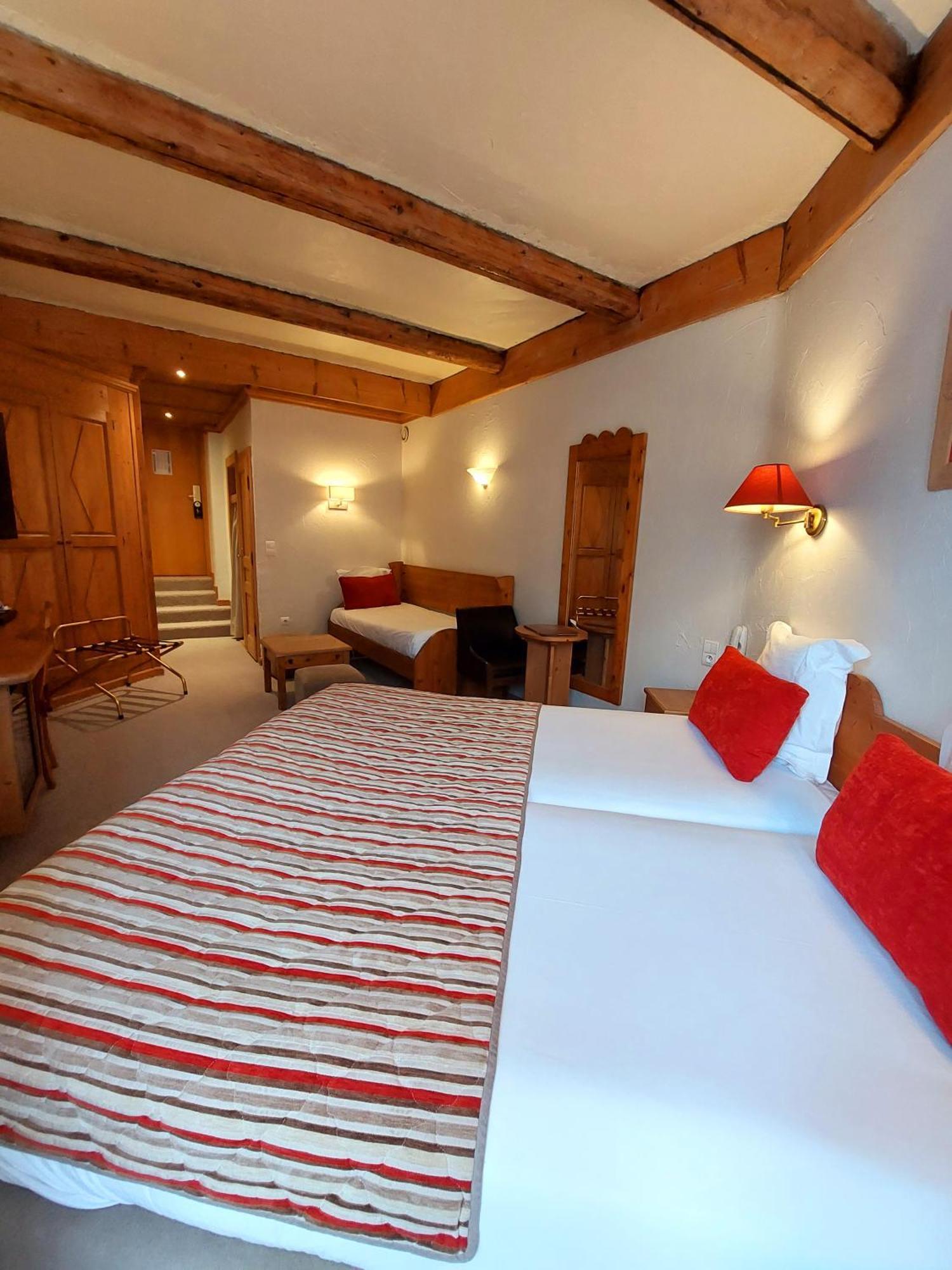 Standard Triple Room- Free Spa Access