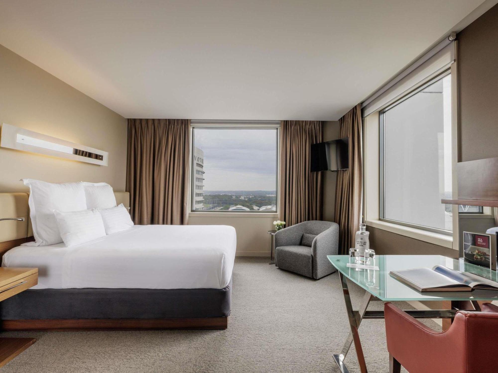 Deluxe King Room