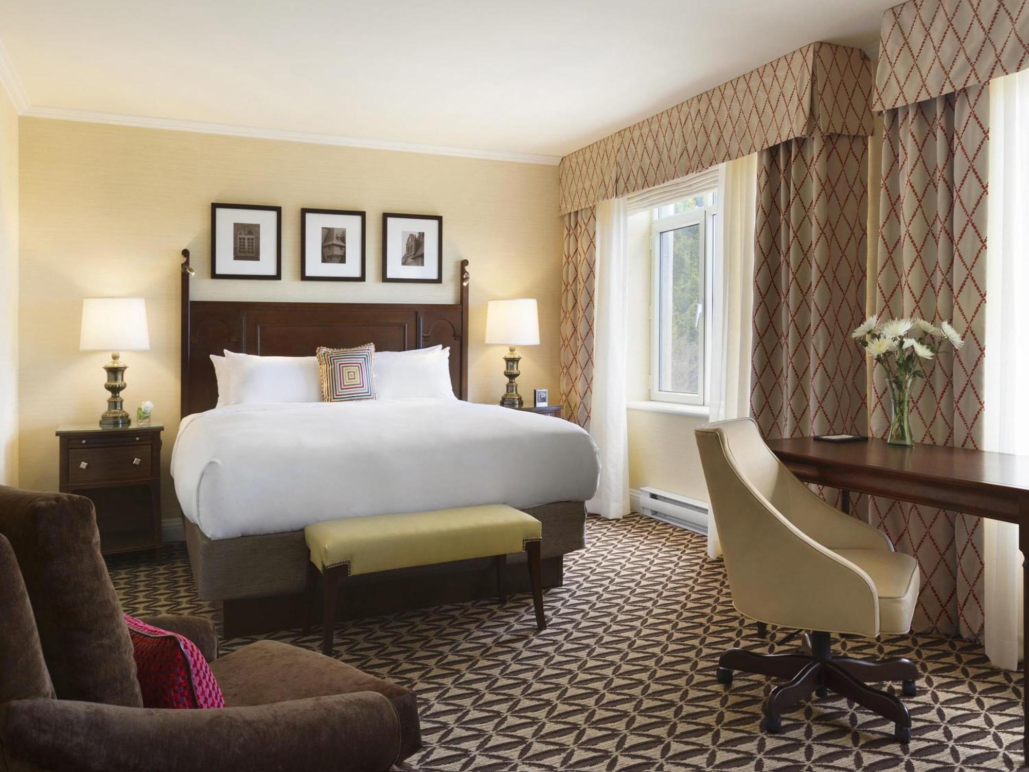 Queen Room with River View