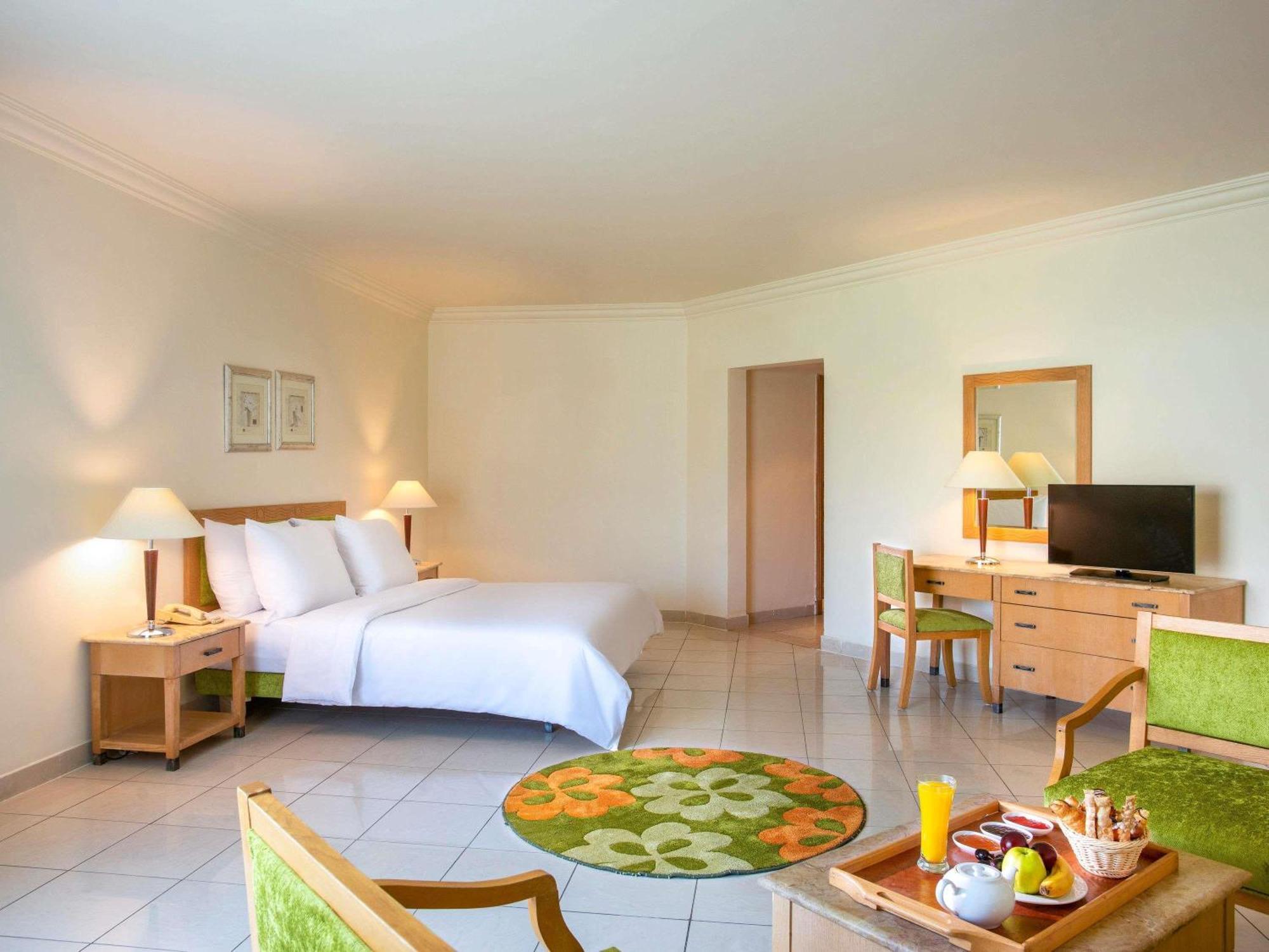 Junior King Suite