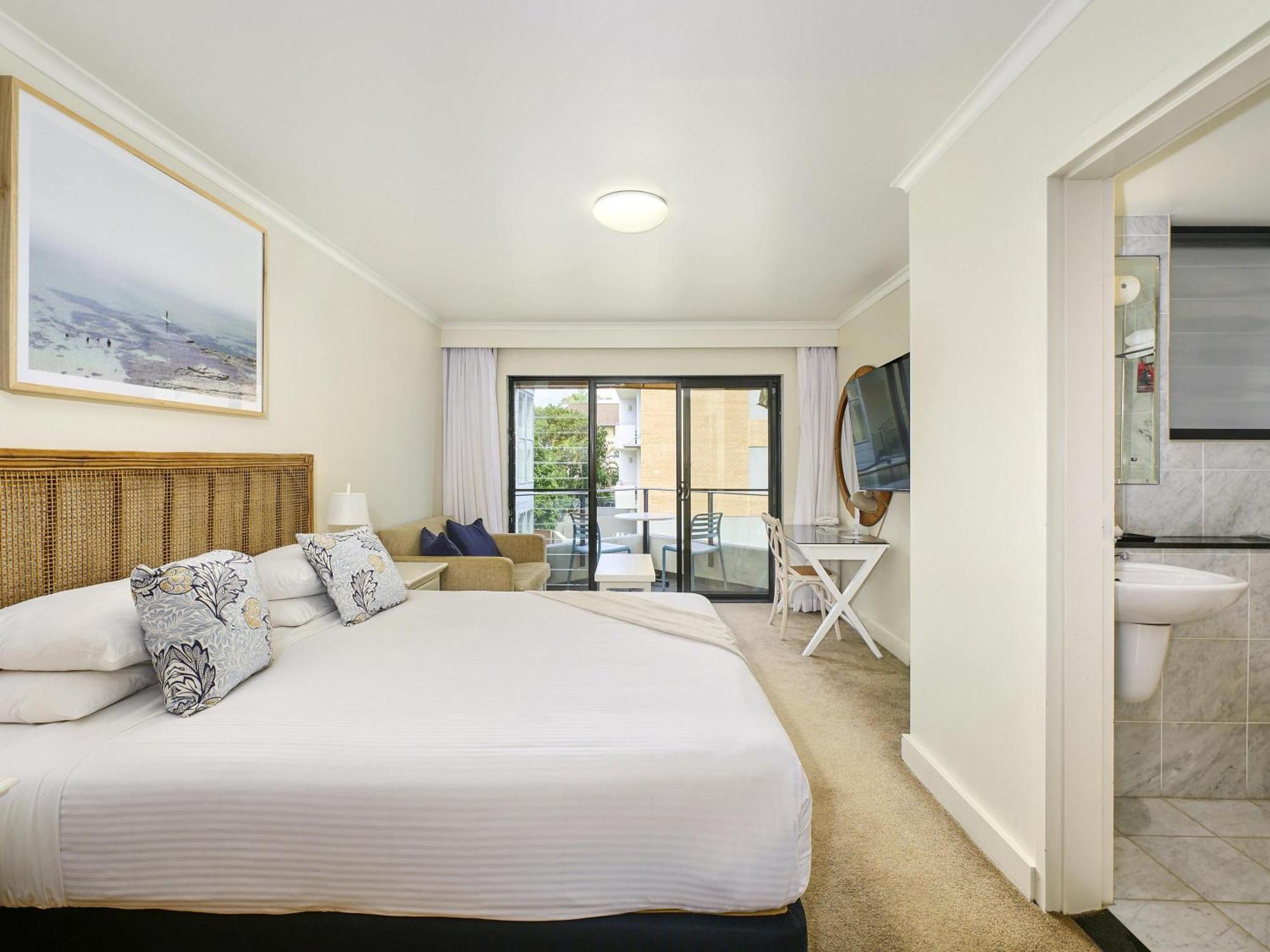 Standard King Room