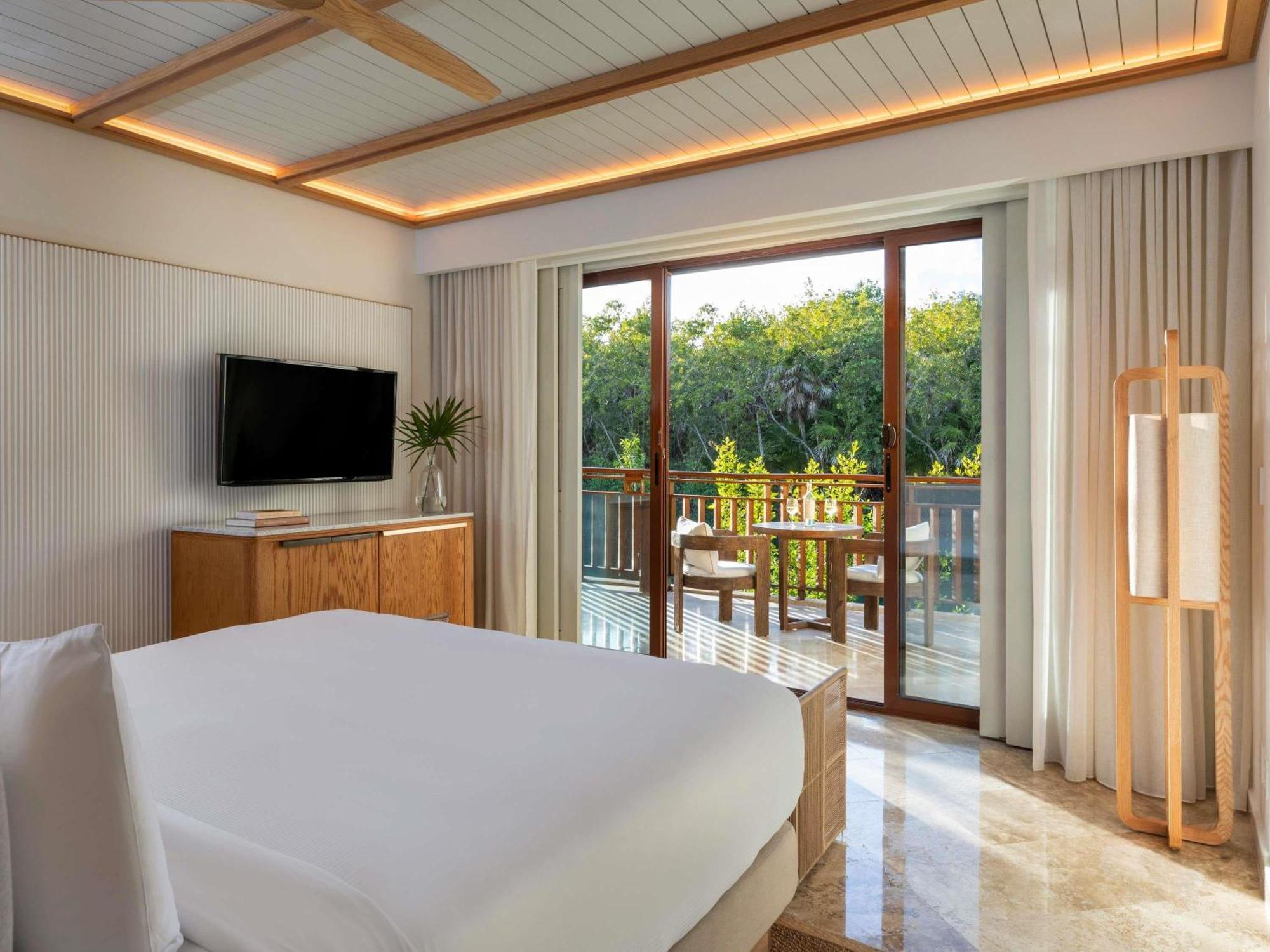 Casita King Signature con 1 Camera da Letto, Divano-Letto e Vista Laguna